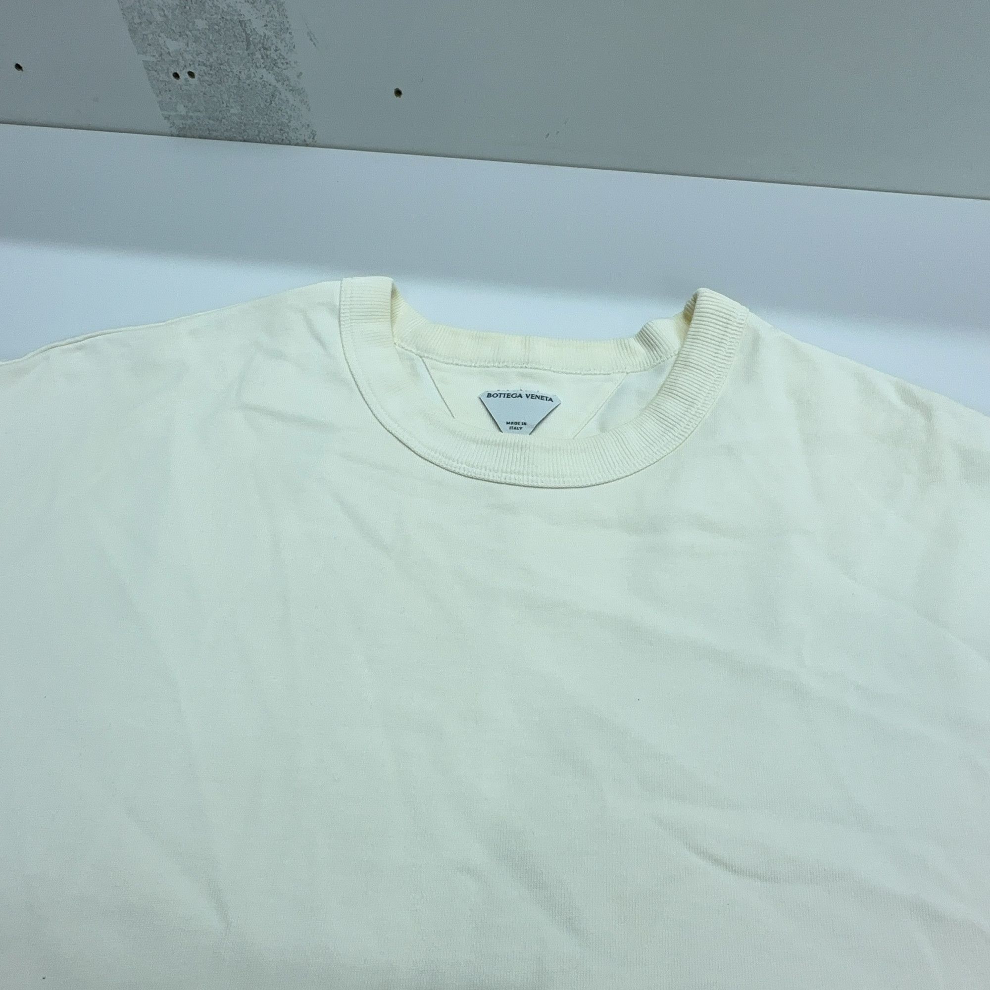 Bottega Veneta Bottega Veneta Logo Patch T-Shirt Size L Size US L / EU 52-54 / 3 - 7 Thumbnail