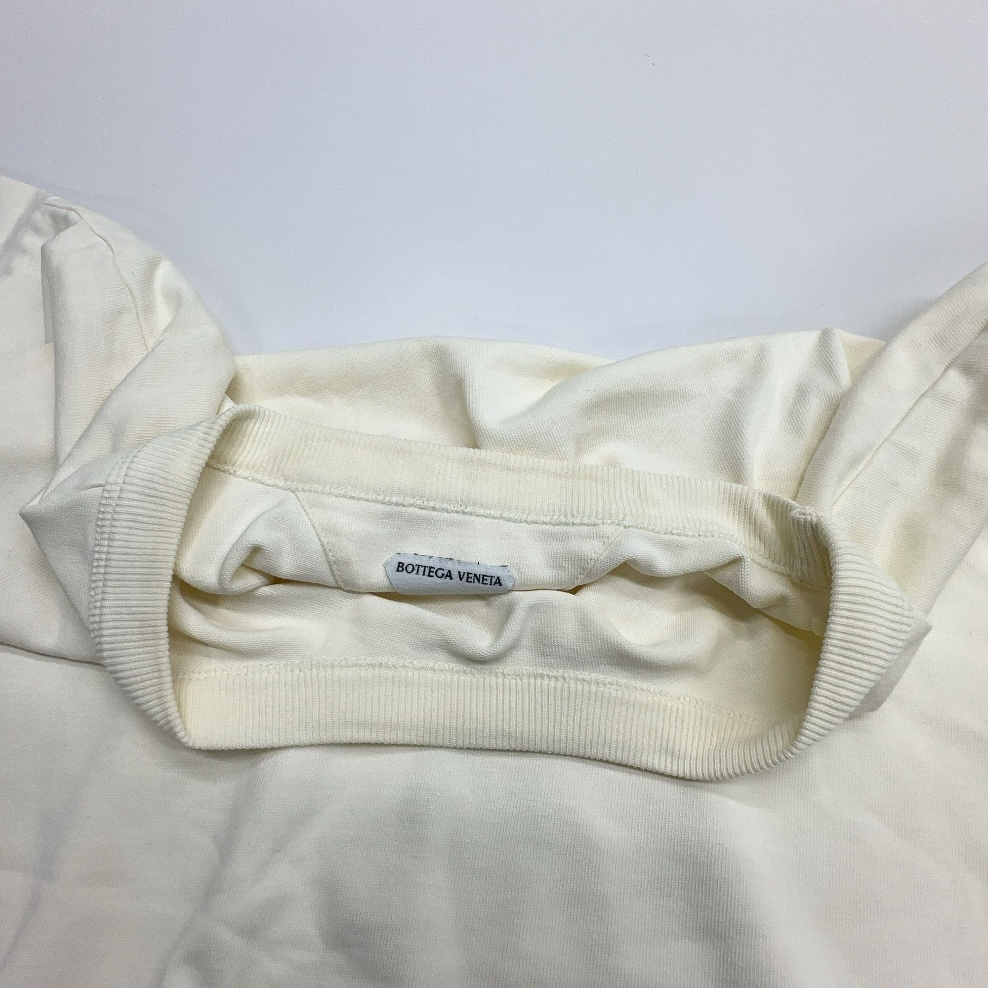 Bottega Veneta Bottega Veneta Logo Patch T-Shirt Size L Size US L / EU 52-54 / 3 - 6 Thumbnail