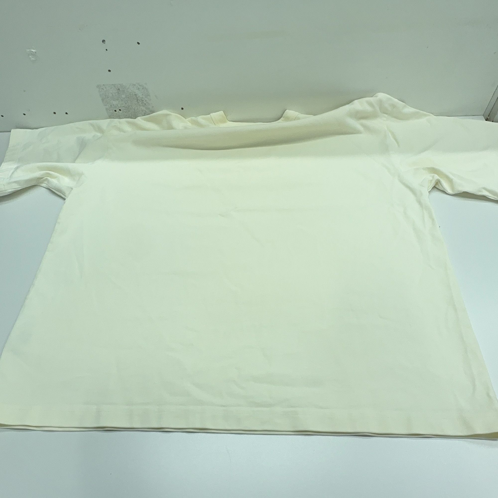 Bottega Veneta Bottega Veneta Logo Patch T-Shirt Size L Size US L / EU 52-54 / 3 - 14 Thumbnail