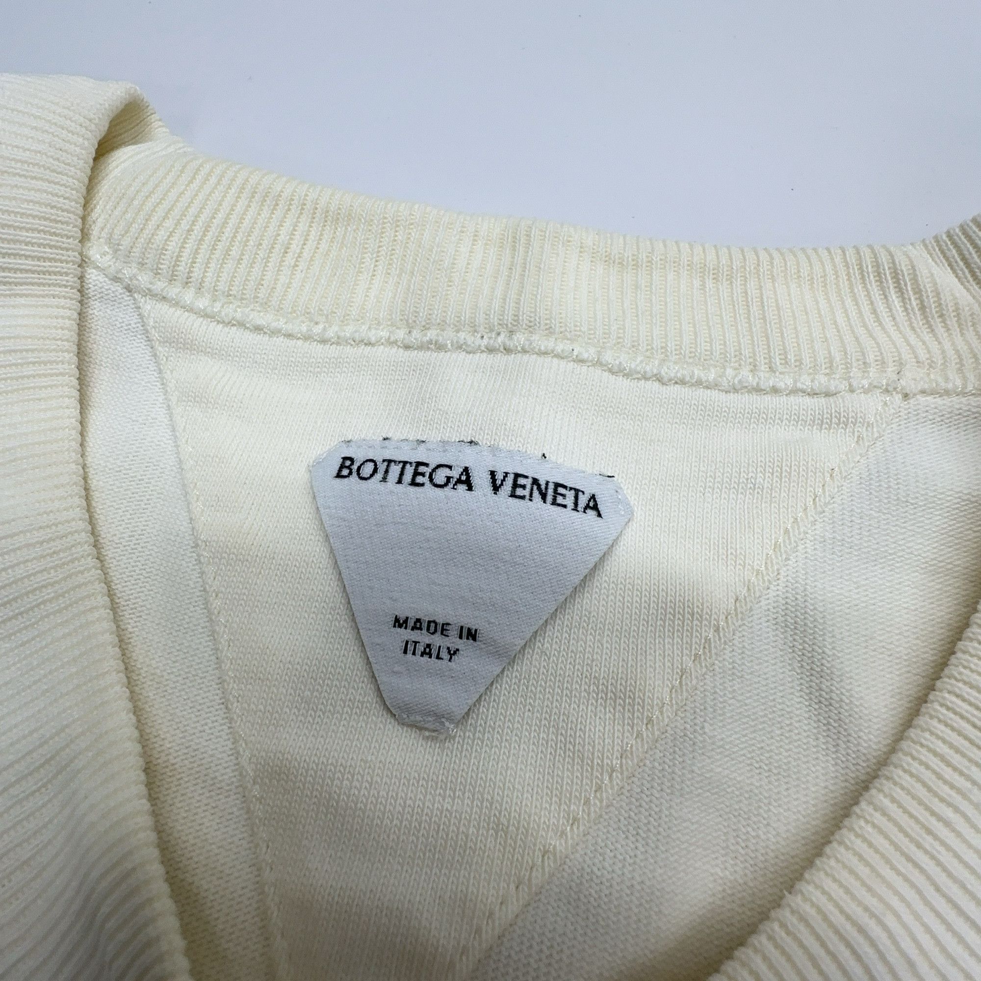 Bottega Veneta Bottega Veneta Logo Patch T-Shirt Size L Size US L / EU 52-54 / 3 - 5 Thumbnail