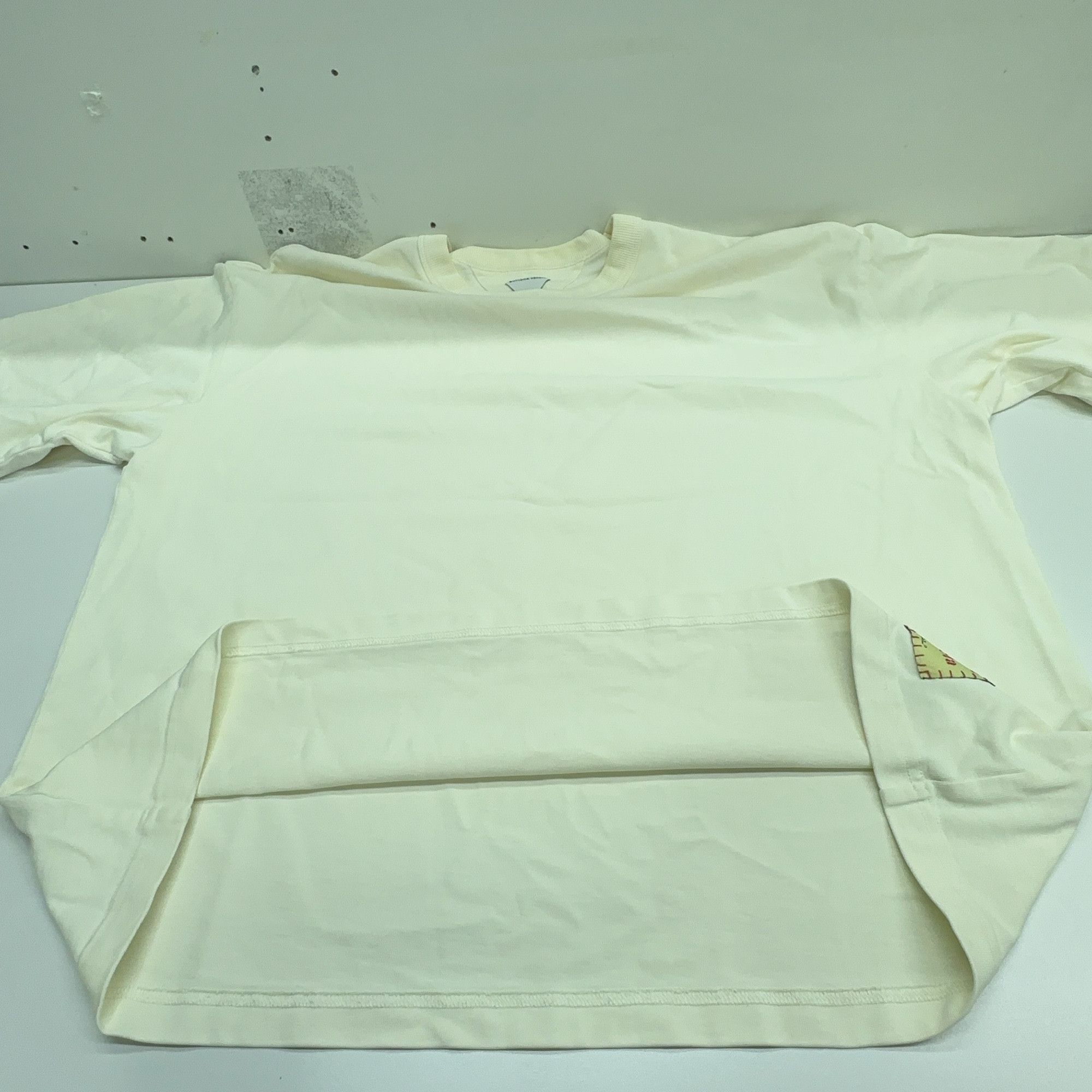Bottega Veneta Bottega Veneta Logo Patch T-Shirt Size L Size US L / EU 52-54 / 3 - 8 Thumbnail