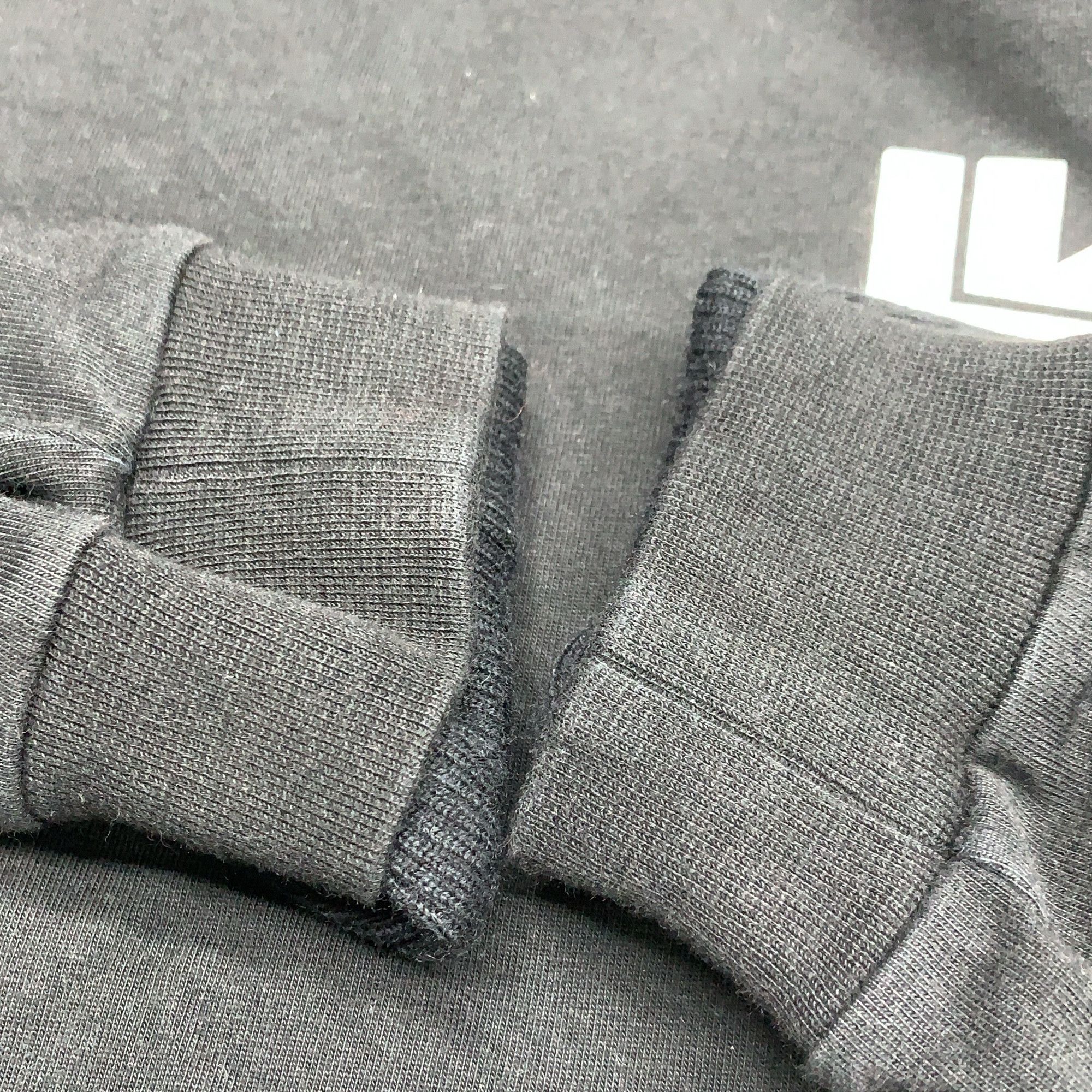 Louis Vuitton Louis Vuitton I Have A Dream Turtleneck Sweater Size XS Size US XS / EU 42 / 0 - 5 Thumbnail