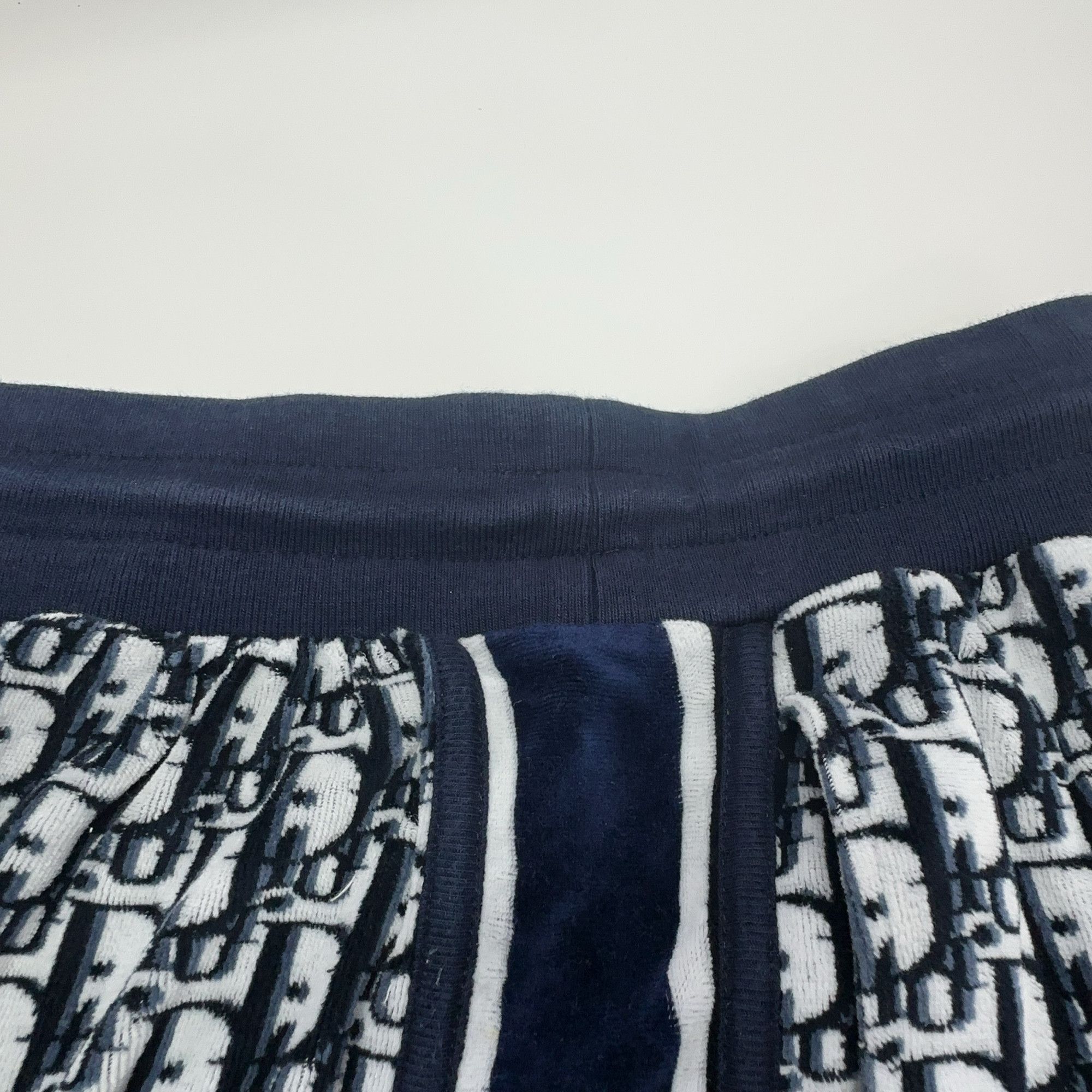 Dior Dior Oblique Logo Print Shorts Size XS Size US 28 / EU 44 - 11 Thumbnail