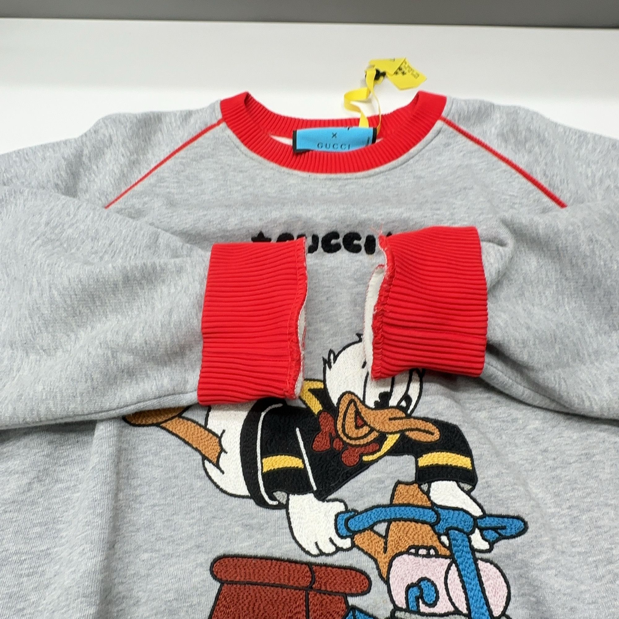 Gucci Gucci x Disney Donald Duck Sweatshirt Size M Size US M / EU 48-50 / 2 - 7 Thumbnail
