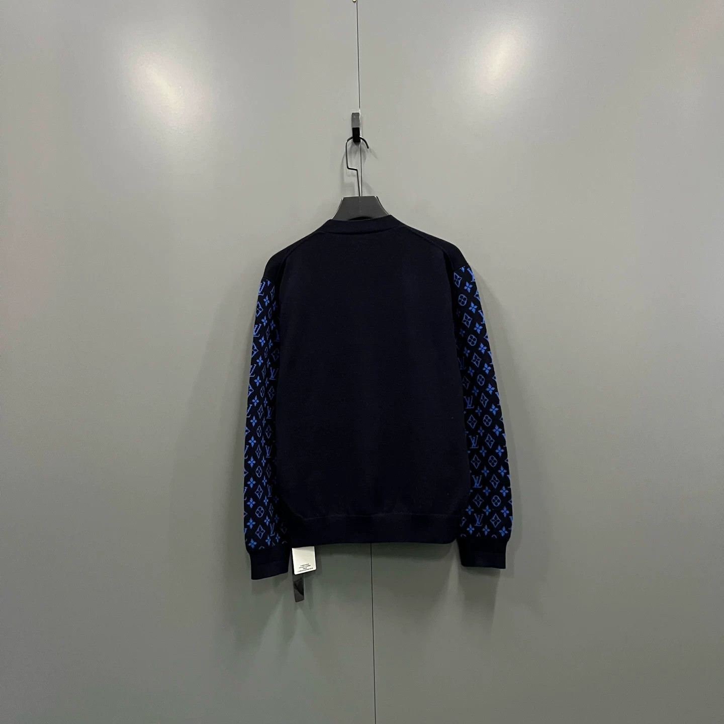 Louis Vuitton Louis Vuitton Monogram Sleeve Cardigan Size S Size US S / EU 44-46 / 1 - 3 Thumbnail