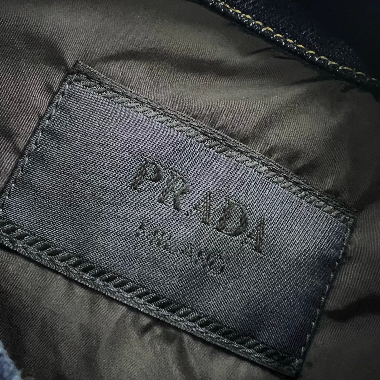 Prada Prada Logo Plaque Denim Jacket Size M Size US M / EU 48-50 / 2 - 5 Thumbnail
