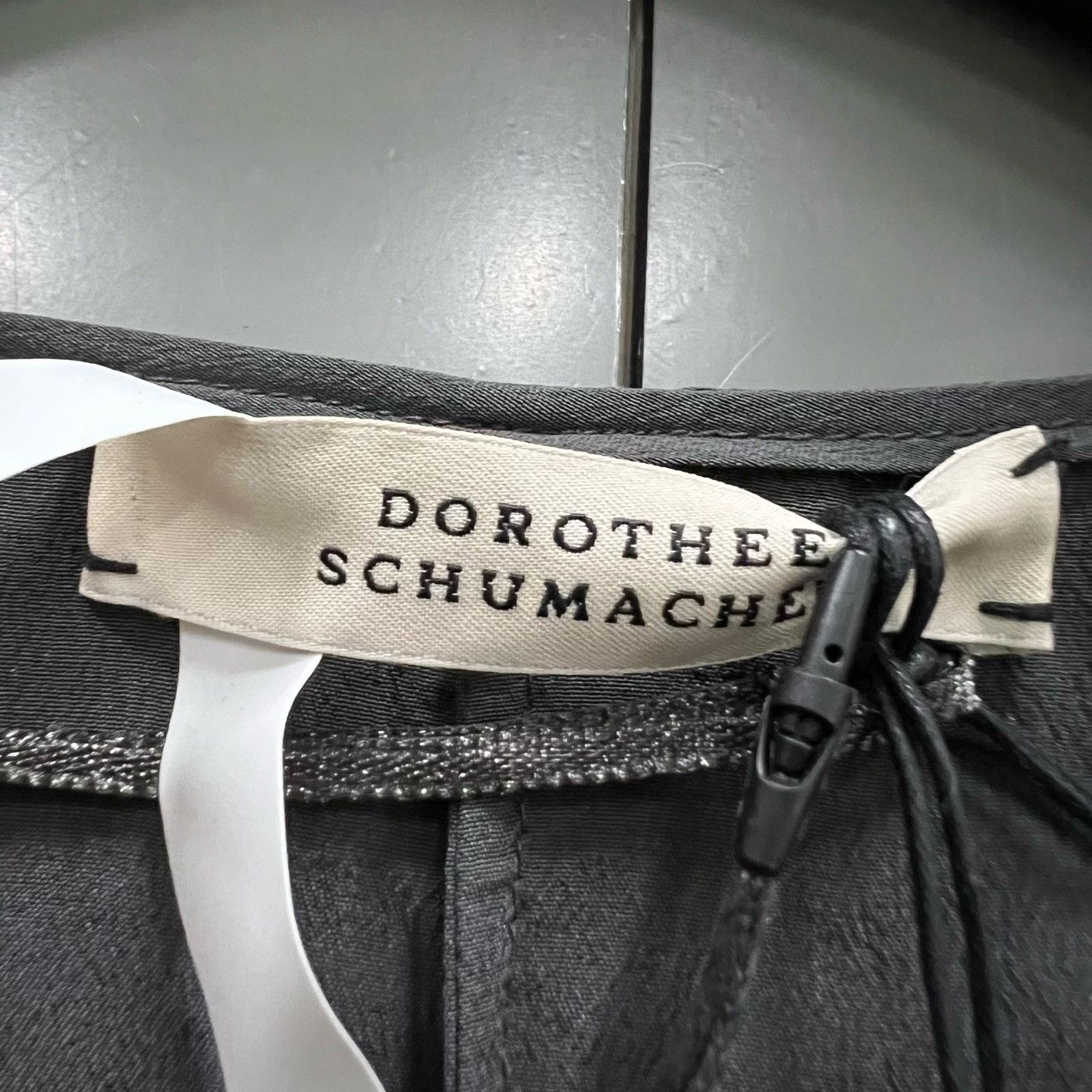 DOROTHEE SCHUMACHER Dorothee Schumacher Silk V-Neck Midi Dress Size M Size M / US 6-8 / IT 42-44 - 5 Thumbnail