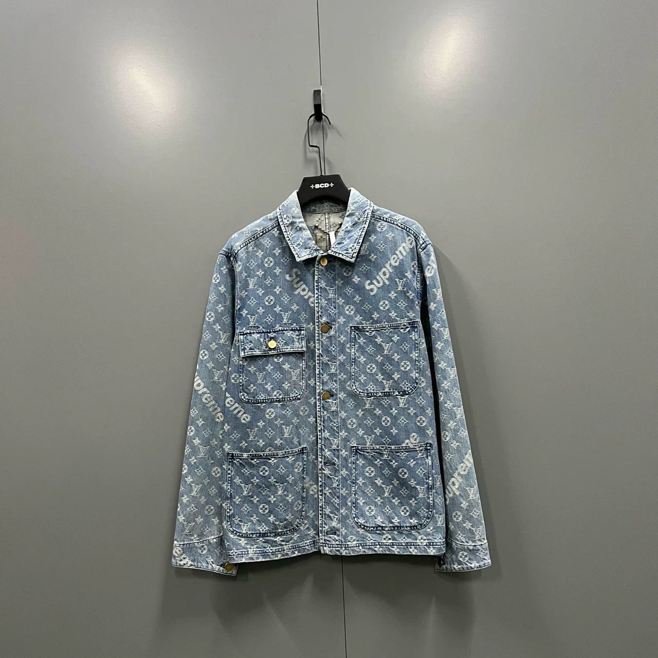 Louis Vuitton × Supreme Supreme x Louis Vuitton Monogram Denim Jacket Size M Size US M / EU 48-50 / 2 - 2 Thumbnail