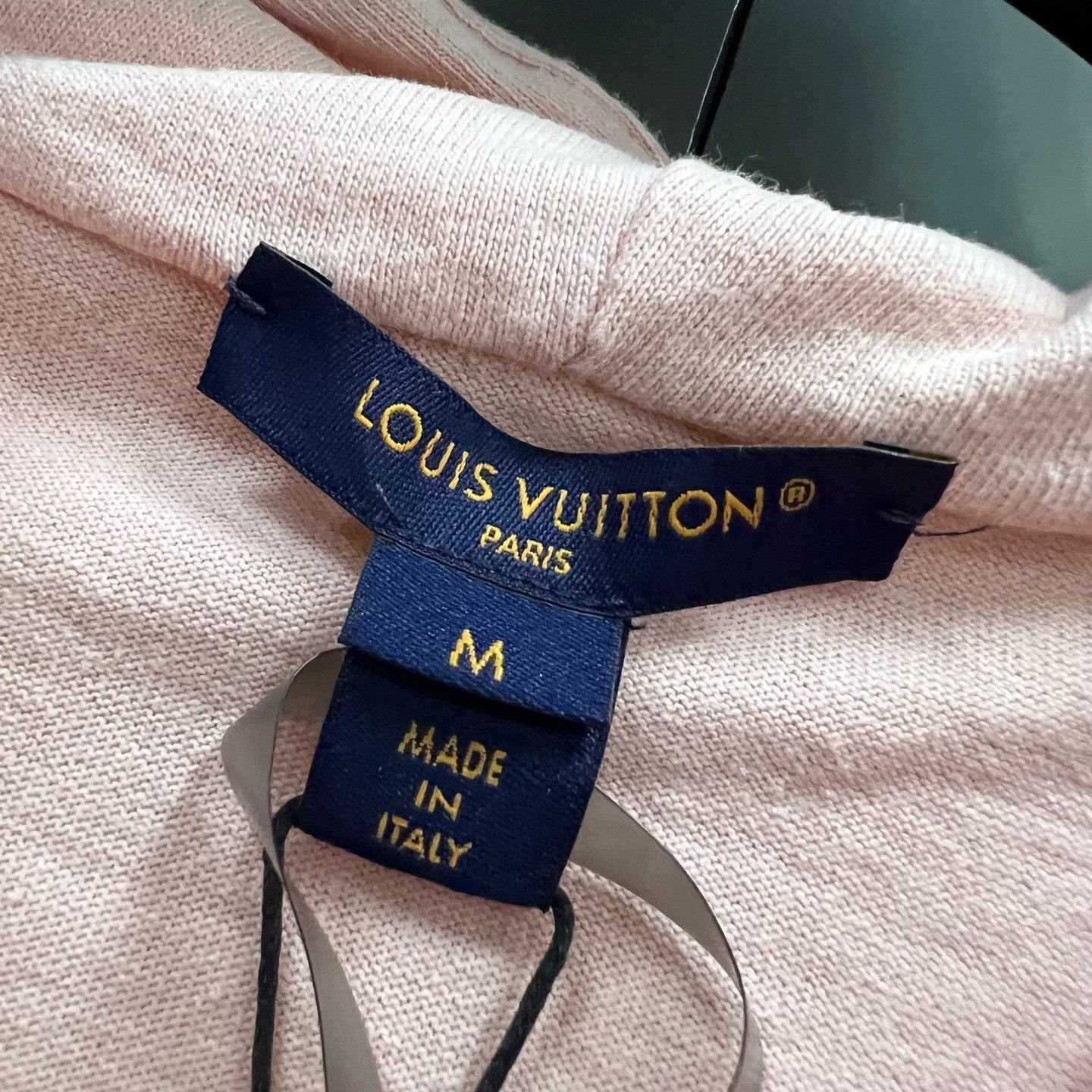 Louis Vuitton Louis Vuitton Pink Chain Hoodie T-Shirt Size M Size US M / EU 48-50 / 2 - 5 Thumbnail