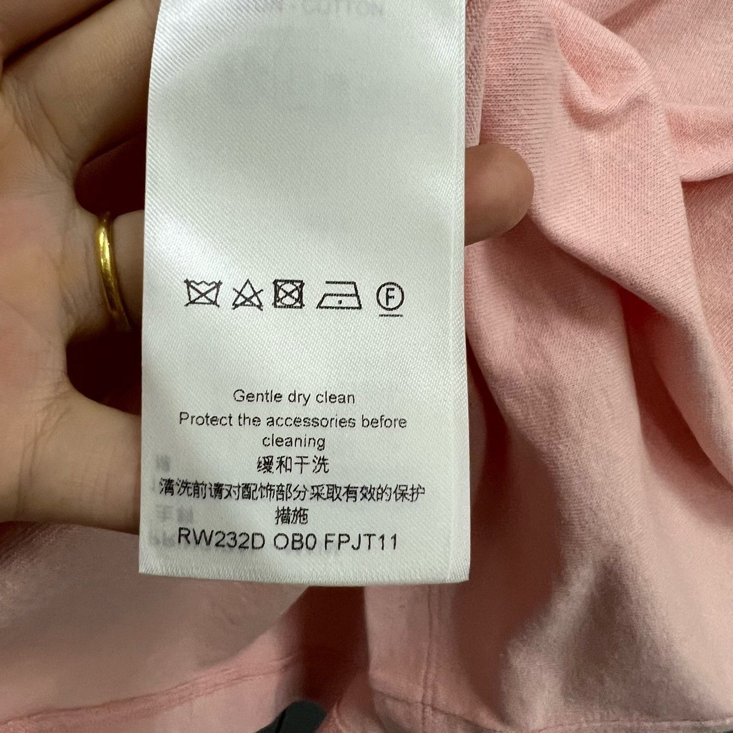 Louis Vuitton Louis Vuitton Pink Chain Hoodie T-Shirt Size M Size US M / EU 48-50 / 2 - 4 Thumbnail