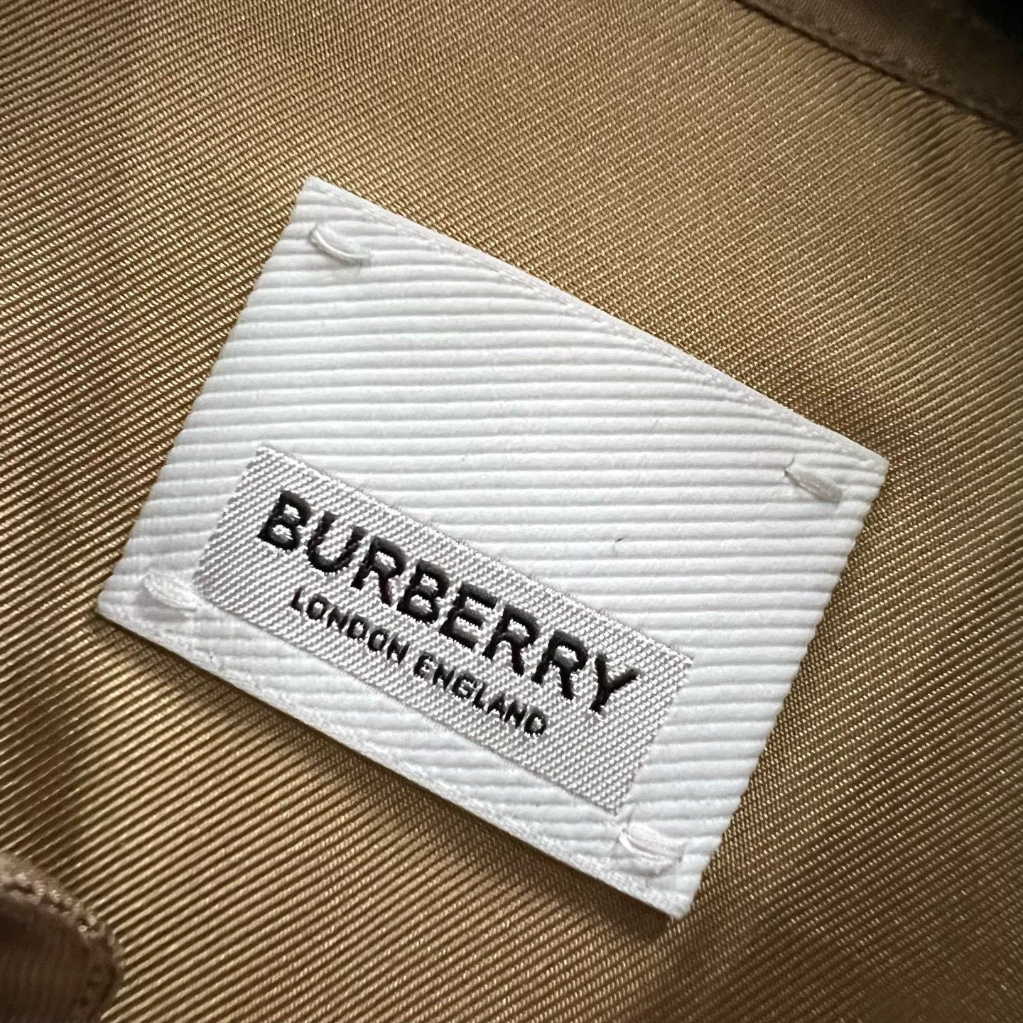 Burberry Burberry Silk Panel Button Up Shirt Size S Size US S / EU 44-46 / 1 - 5 Thumbnail
