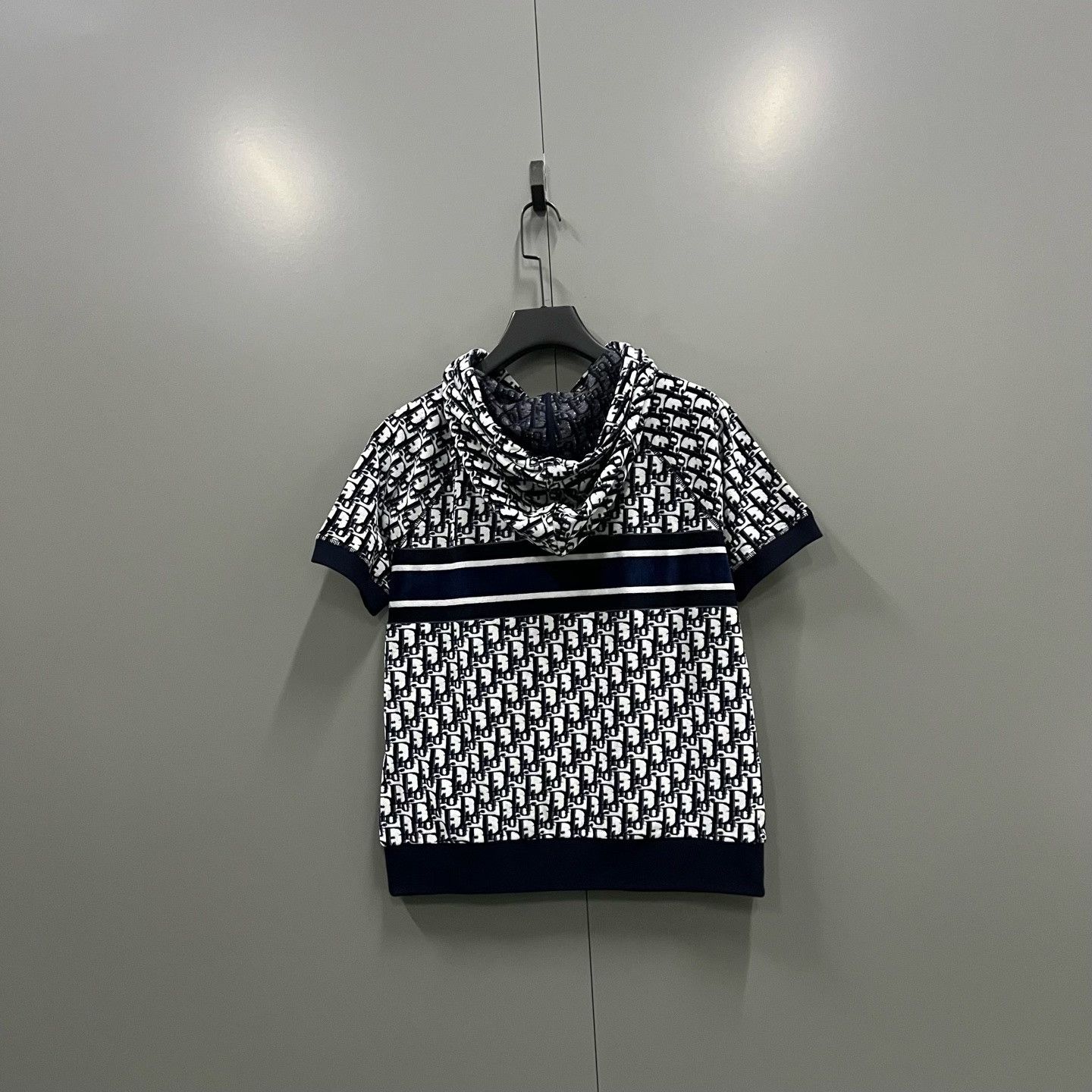 Dior Dior Oblique Short Sleeve Hoodie Size M Size US M / EU 48-50 / 2 - 3 Thumbnail