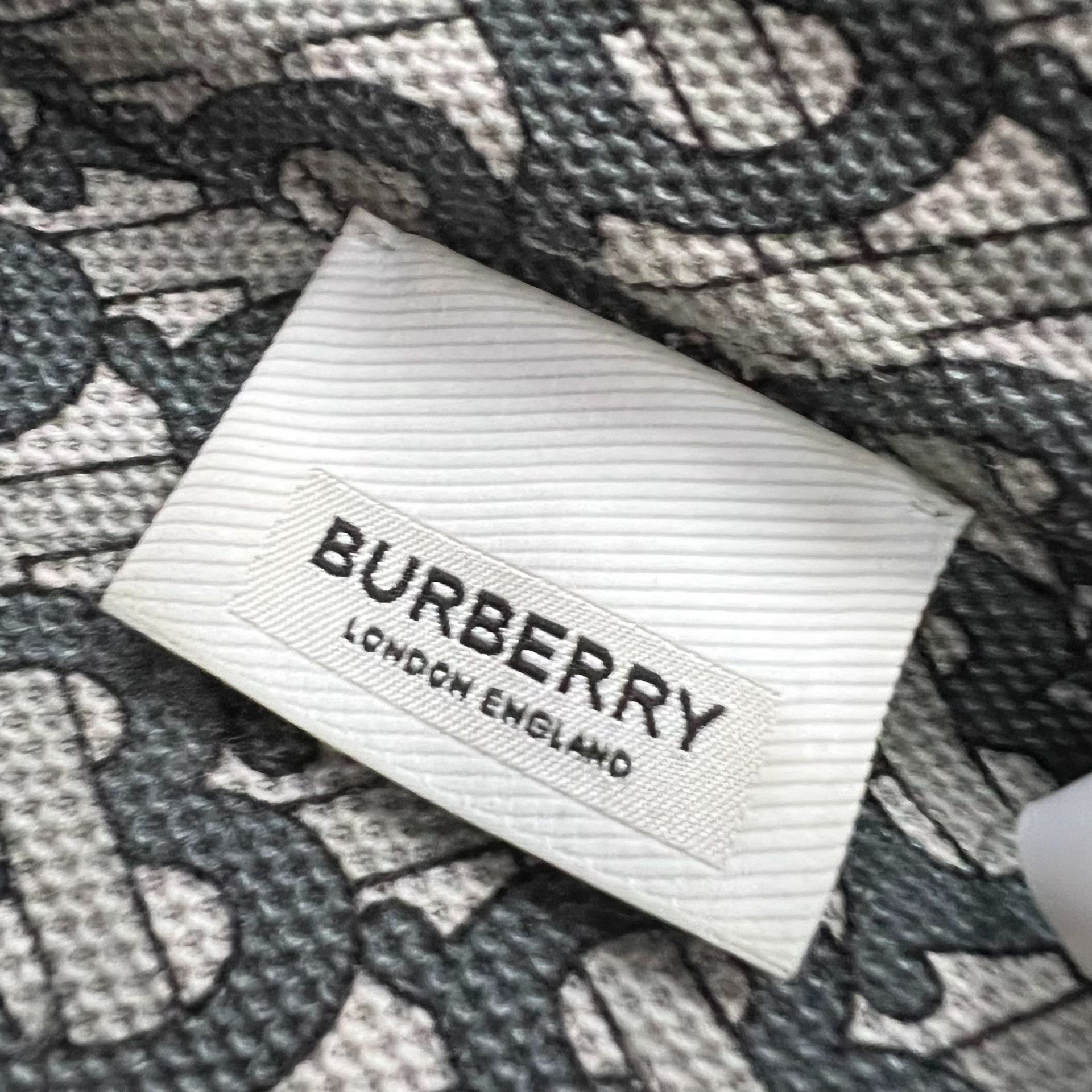 Burberry Burberry Gray Logo Hoodie Size L Size US L / EU 52-54 / 3 - 5 Thumbnail
