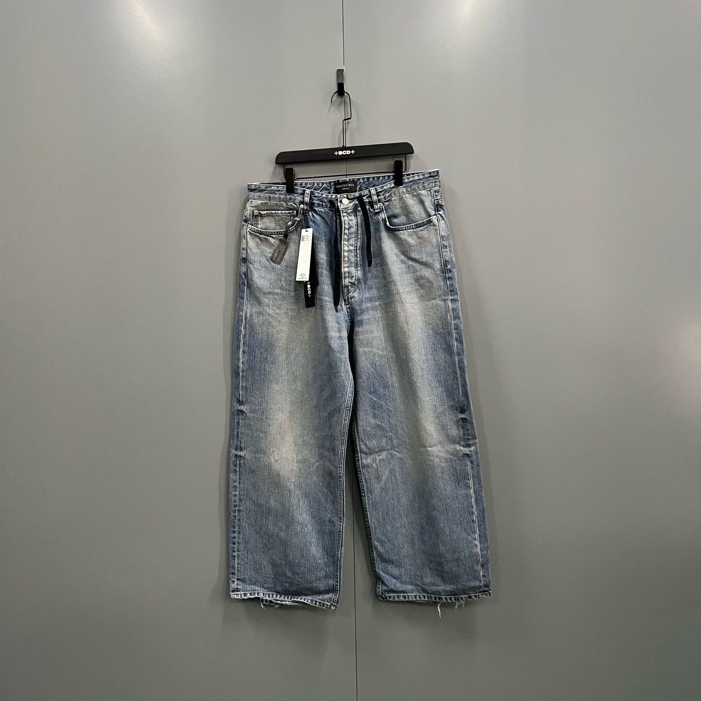 Balenciaga Balenciaga Baggy Washed Denim Jeans Size M Size US 32 / EU 48 - 2 Thumbnail
