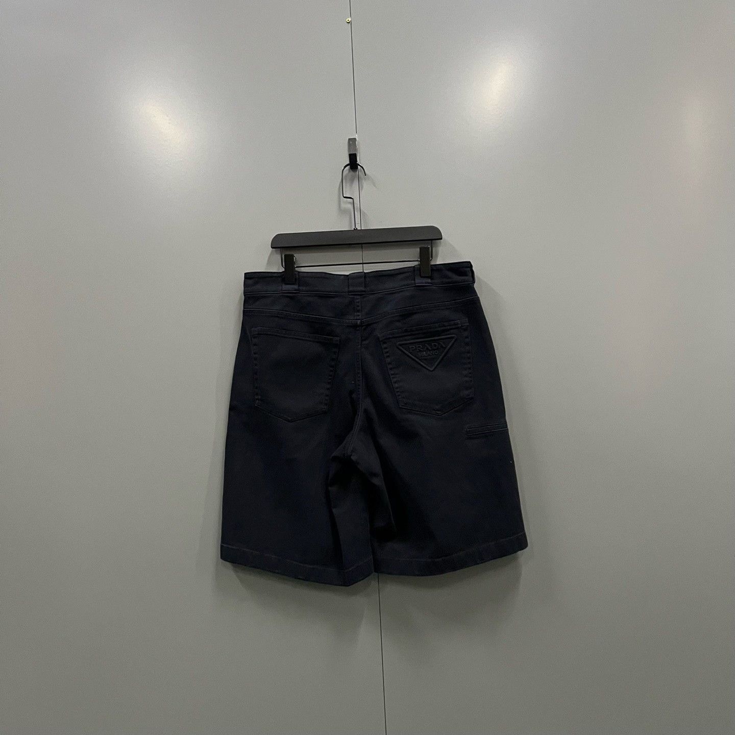 Prada Prada Triangle Logo Embroidered Shorts Size 36 Size US 36 / EU 52 - 3 Thumbnail