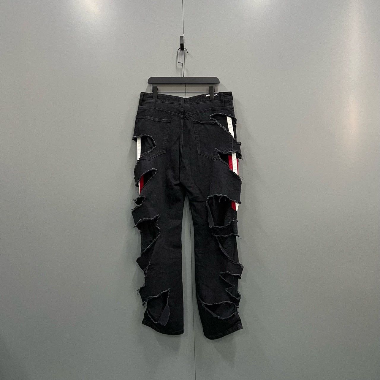 Balenciaga Balenciaga Distressed Denim Jeans XL Size US 36 / EU 52 - 3 Thumbnail