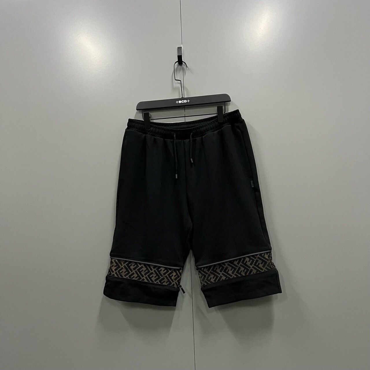 Fendi Fendi FF Trim Drawstring Shorts Size 36 Size US 36 / EU 52 - 2 Thumbnail