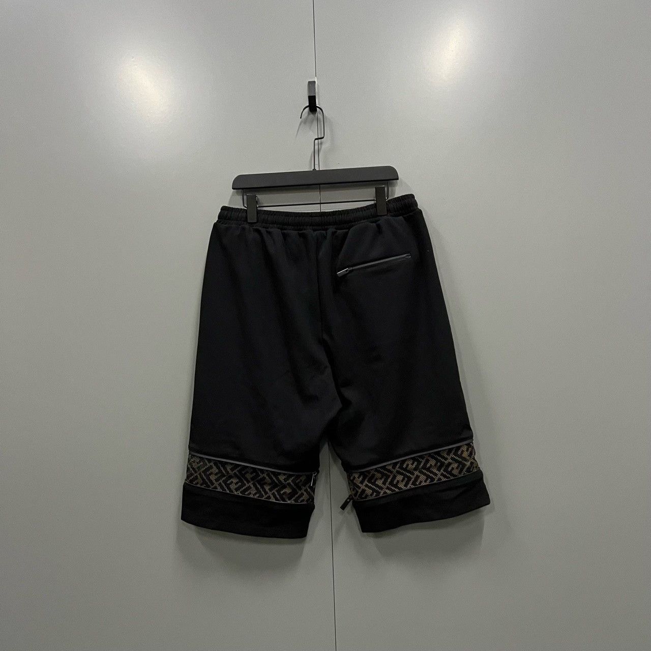 Fendi Fendi FF Trim Drawstring Shorts Size 36 Size US 36 / EU 52 - 3 Thumbnail