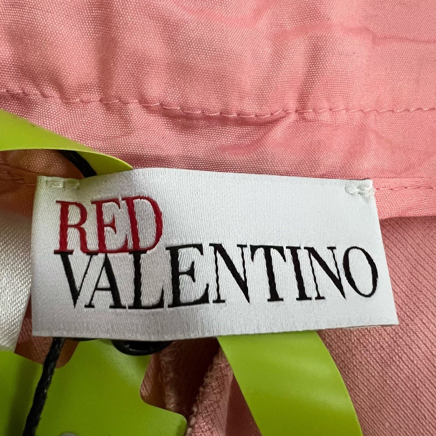 RED Valentino RED Valentino Pink Pleated Shorts Size 40 Size 27" / US 4 / IT 40 - 4 Thumbnail