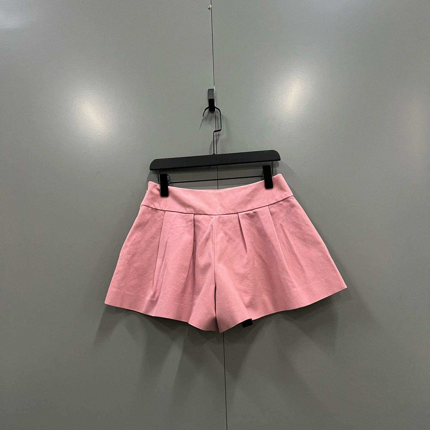 RED Valentino RED Valentino Pink Pleated Shorts Size 40 Size 27" / US 4 / IT 40 - 3 Thumbnail