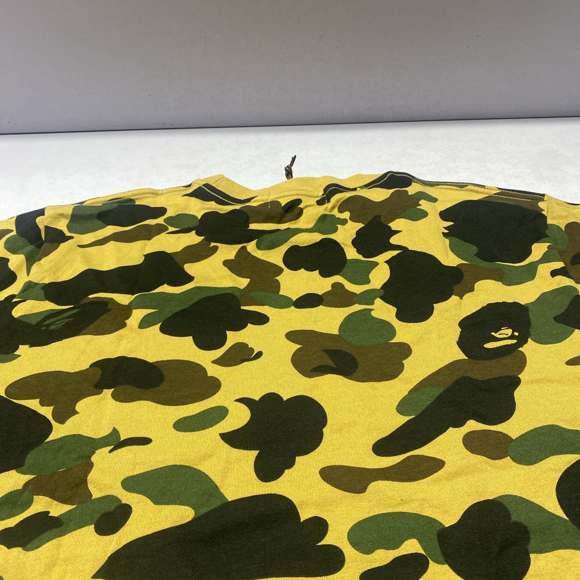 Bape A Bathing Ape Shark WGM Camo T-Shirt Size M Size US M / EU 48-50 / 2 - 5 Thumbnail