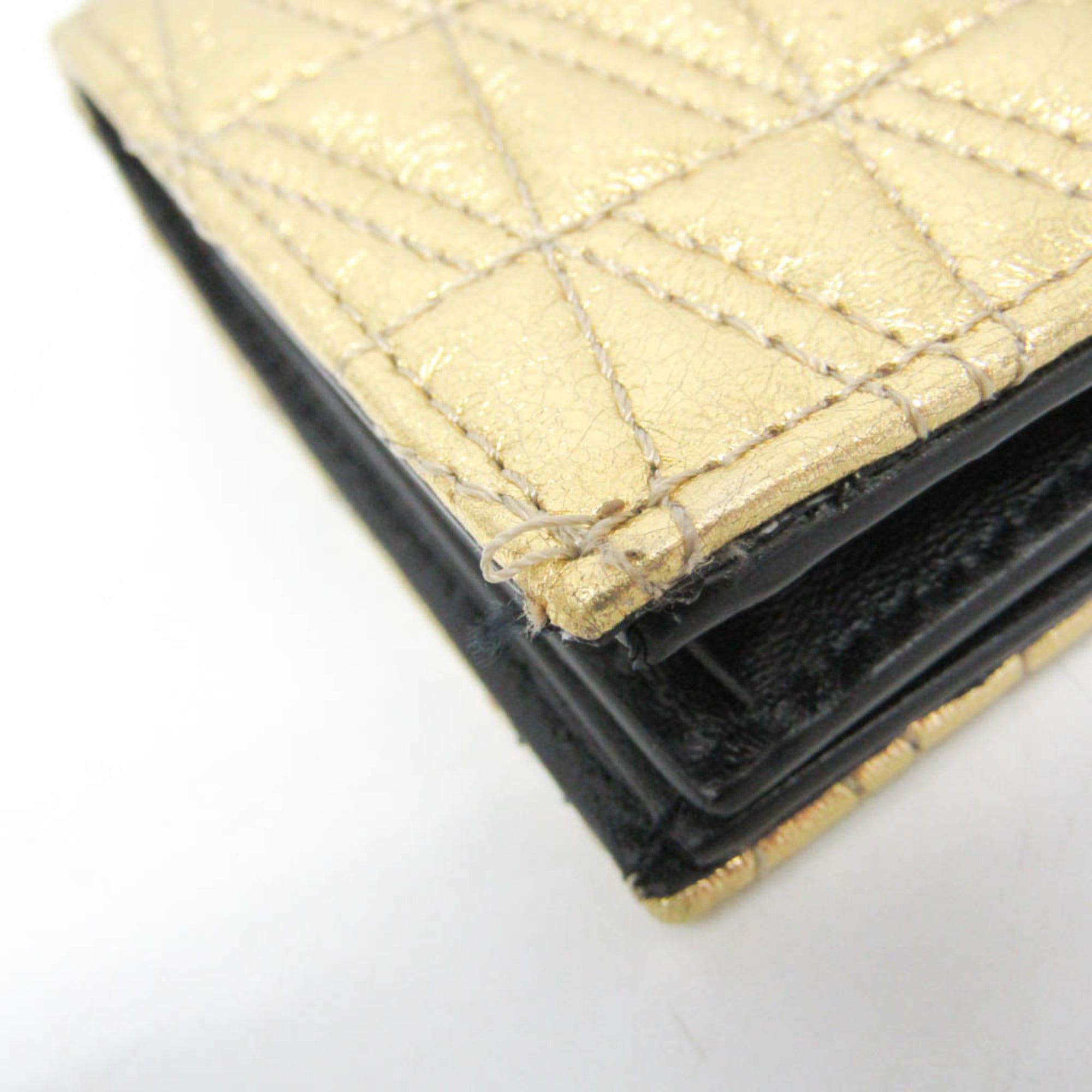 Versace Versace Visetos Quilted Leather Compact Wallet Women's Leather Wallet (bi-fold) Gold,Black Size ONE SIZE - 6 Thumbnail