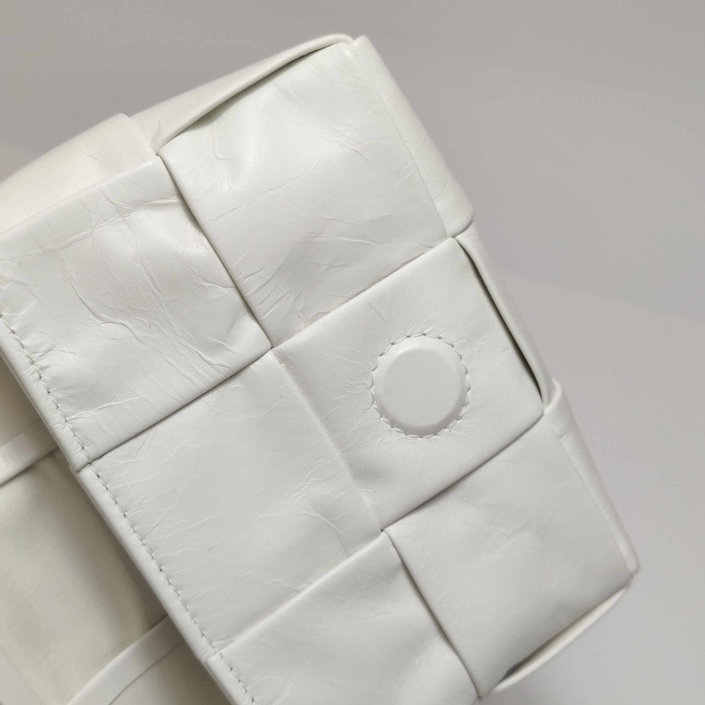 Bottega Veneta Bottega Veneta Women os Crossbody Bags Size ONE SIZE - 18 Thumbnail