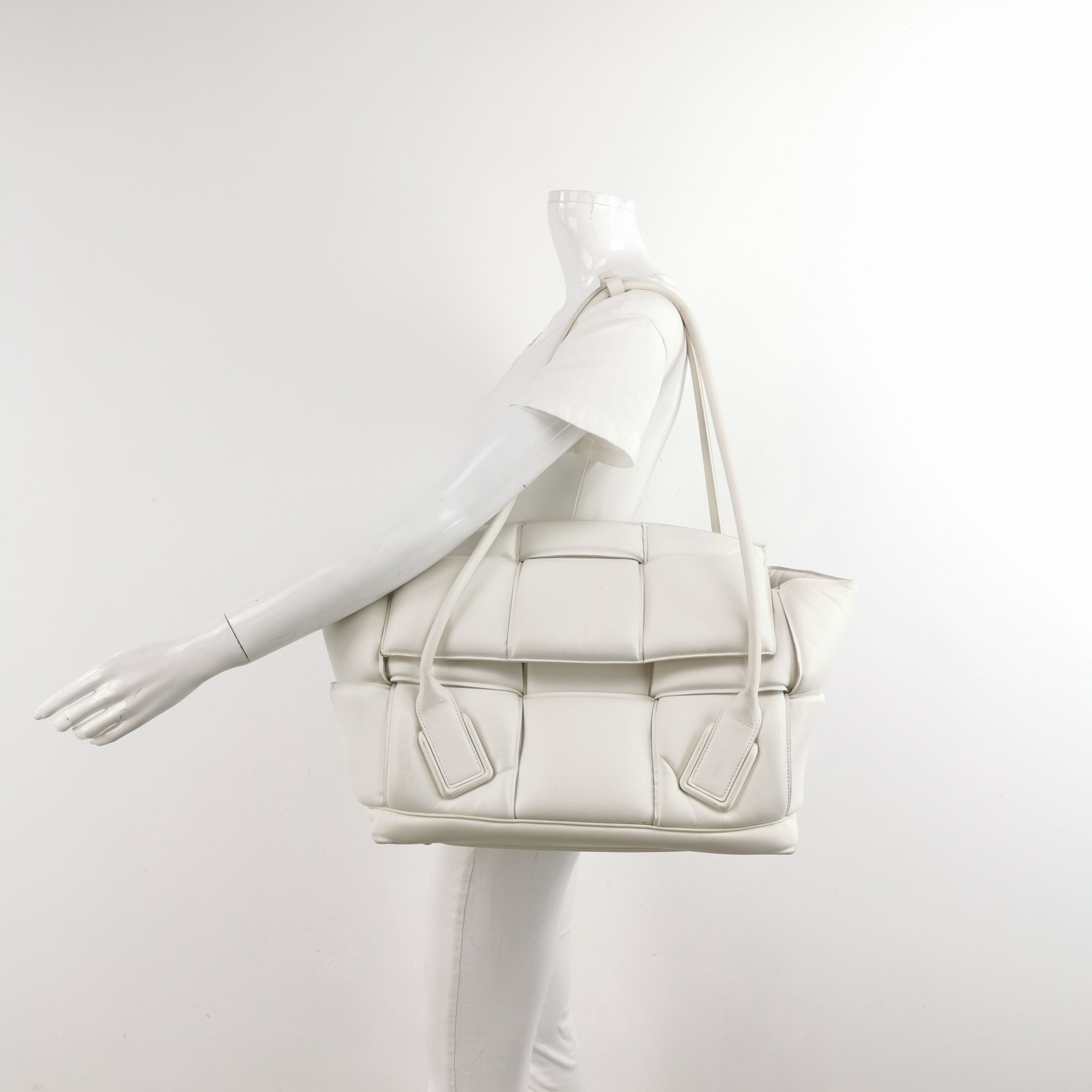 Bottega Veneta Bottega Veneta Women os Shoulder Bags Size ONE SIZE - 2 Thumbnail