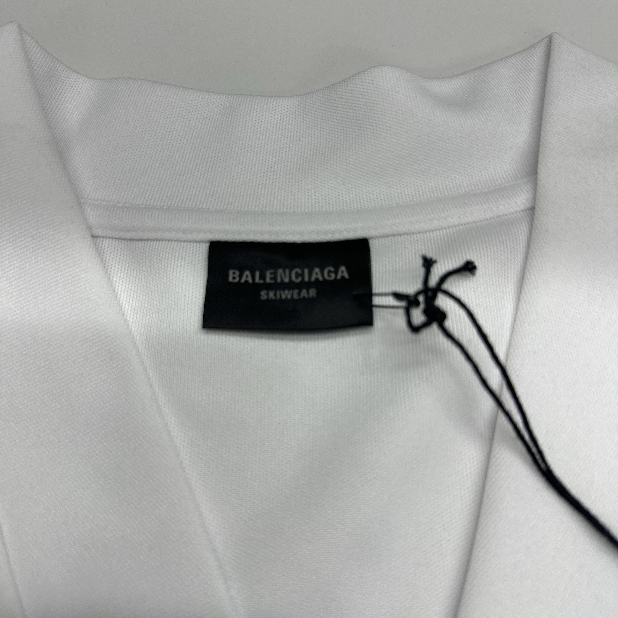 Balenciaga Balenciaga Skiwear V-Neck T-Shirt Size S Size US S / EU 44-46 / 1 - 3 Thumbnail