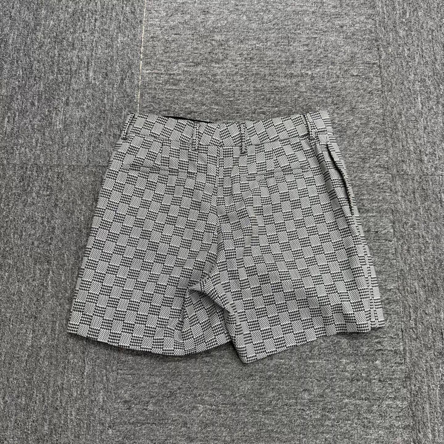 Louis Vuitton Louis Vuitton Damier Checkered Wool Shorts Size 32 Size US 32 / EU 48 - 6 Thumbnail