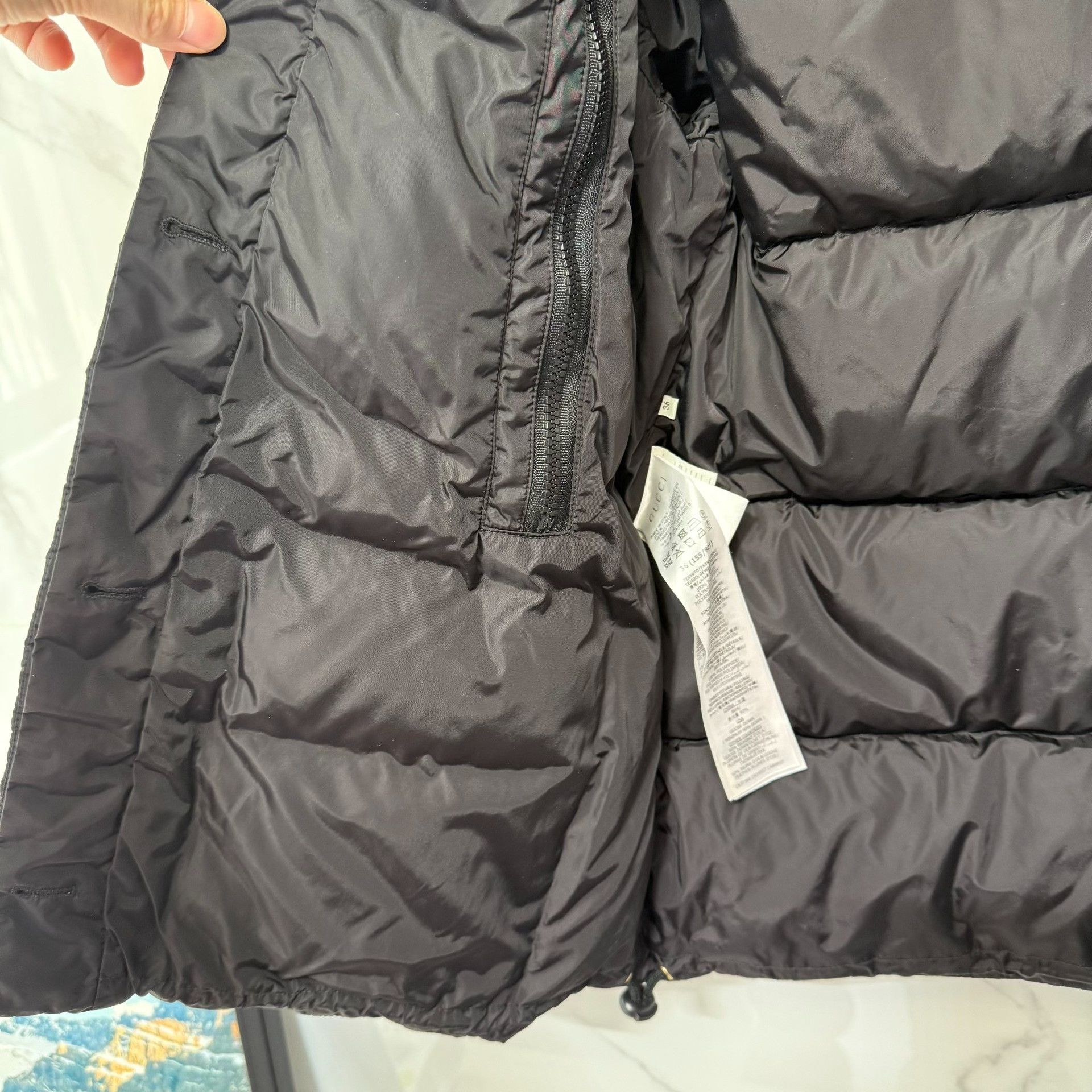 Gucci Gucci Side Logo Tape Puffer Coat Size 36 Size XS / US 0-2 / IT 36-38 - 6 Thumbnail