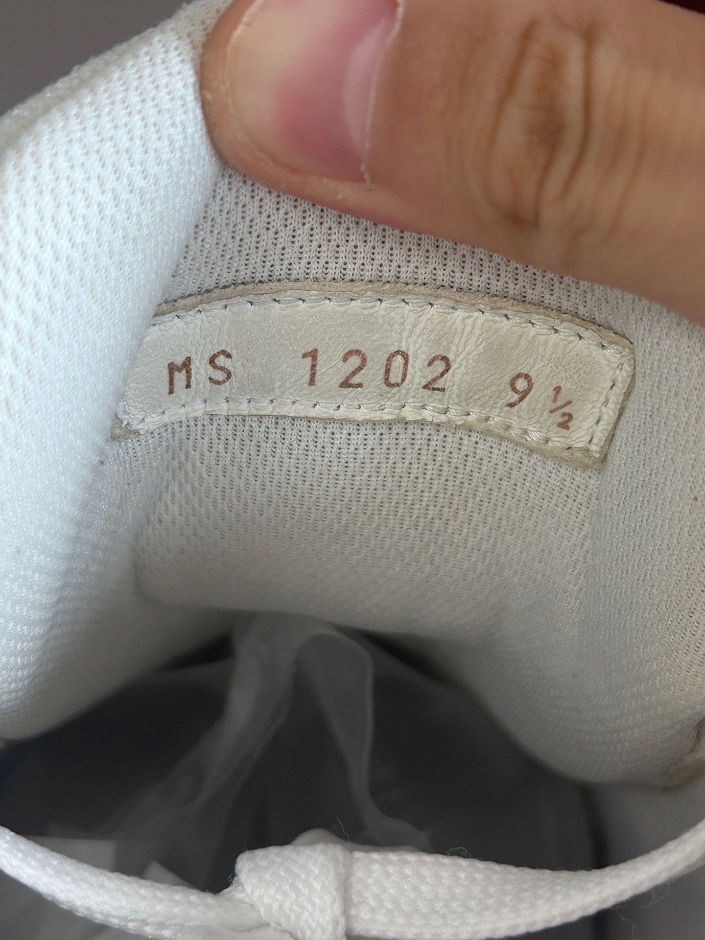 Louis Vuitton Louis Vuitton Trainer Denim Sneakers Size 9.5 Size US 10.5 / EU 43-44 - 6 Thumbnail