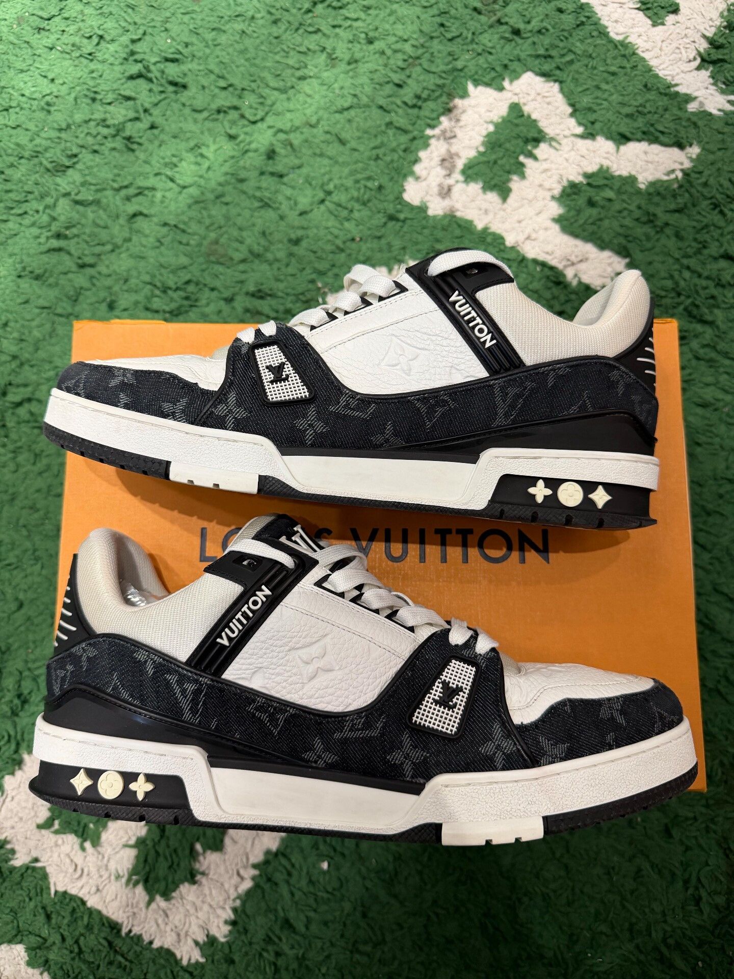 Louis Vuitton Louis Vuitton Trainer Low-Top Sneakers Size 10.5 Size US 10.5 / EU 43-44 - 3 Thumbnail