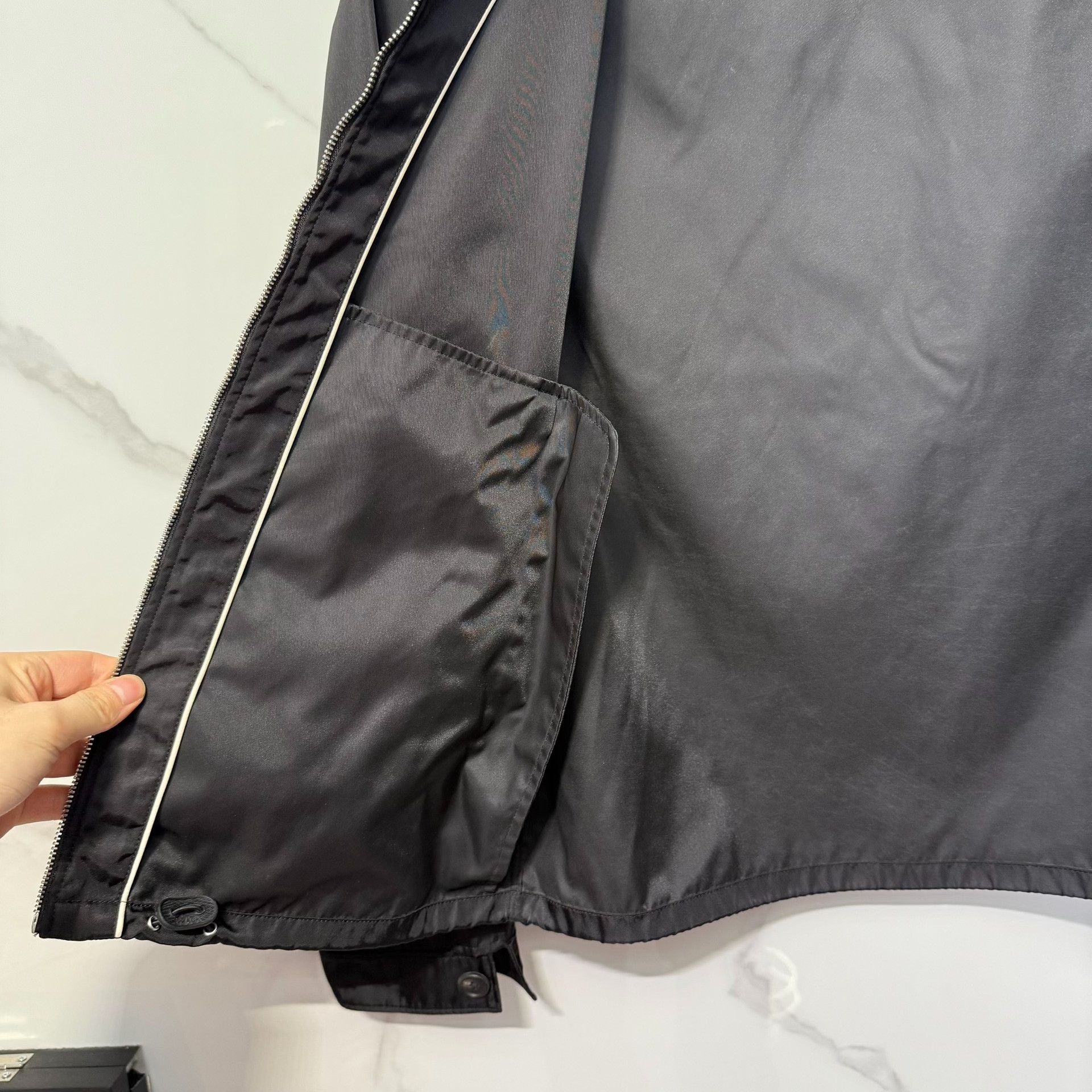 Prada Prada Re-Nylon Triangle Logo Zip Jacket Size 48 Size US M / EU 48-50 / 2 - 6 Thumbnail