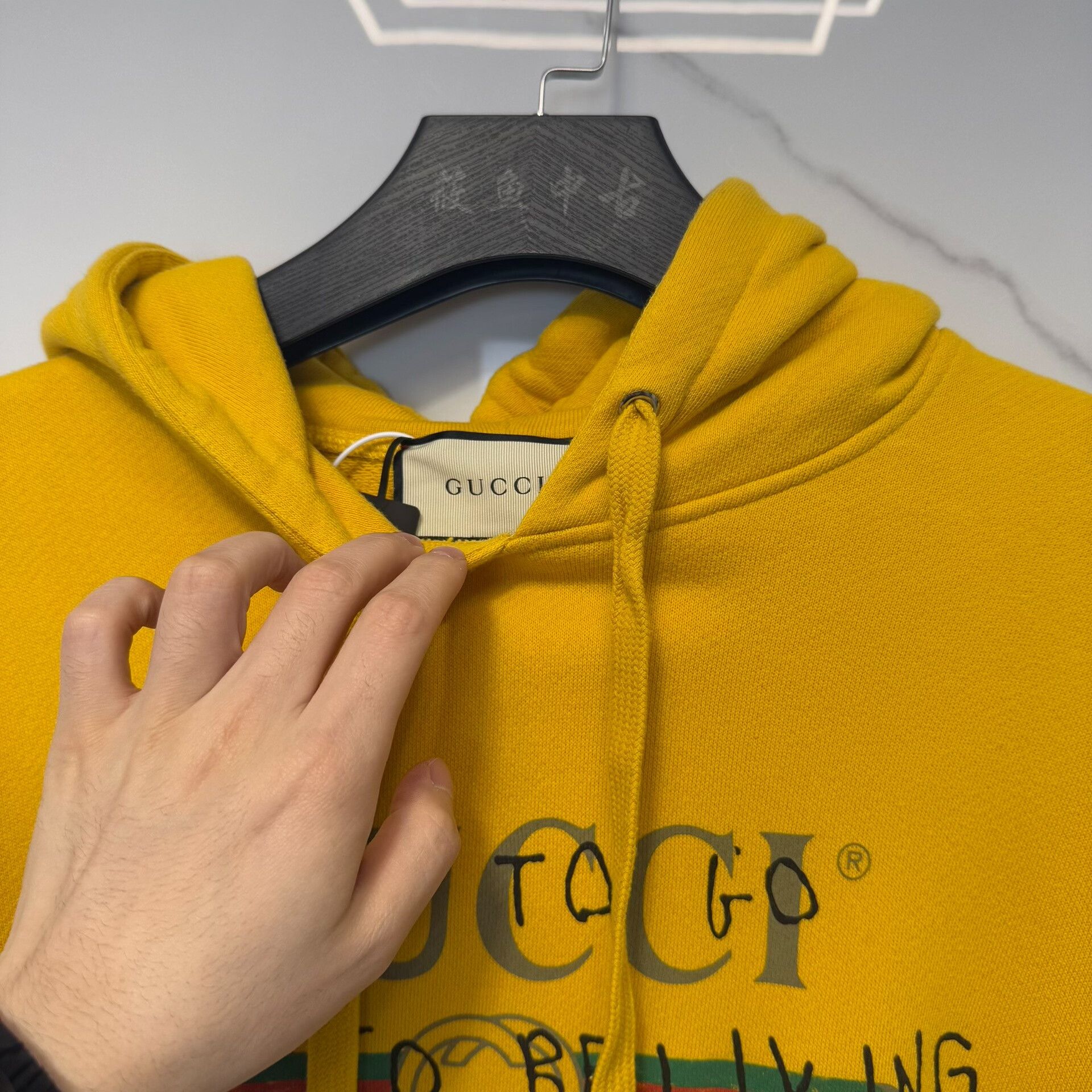 Gucci Gucci Yellow Logo Graphic Hoodie Size S Size US S / EU 44-46 / 1 - 6 Thumbnail