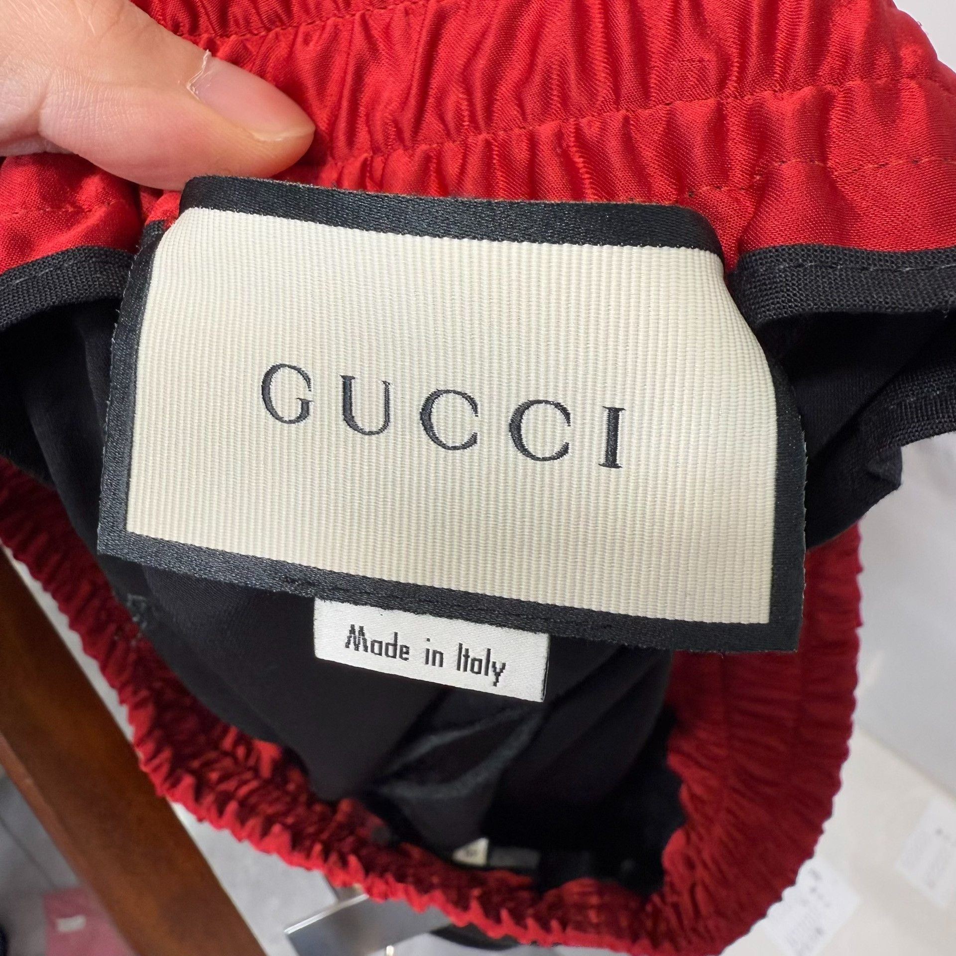 Gucci Gucci Side Stripe Logo Shorts Size 48 Size US 32 / EU 48 - 4 Thumbnail