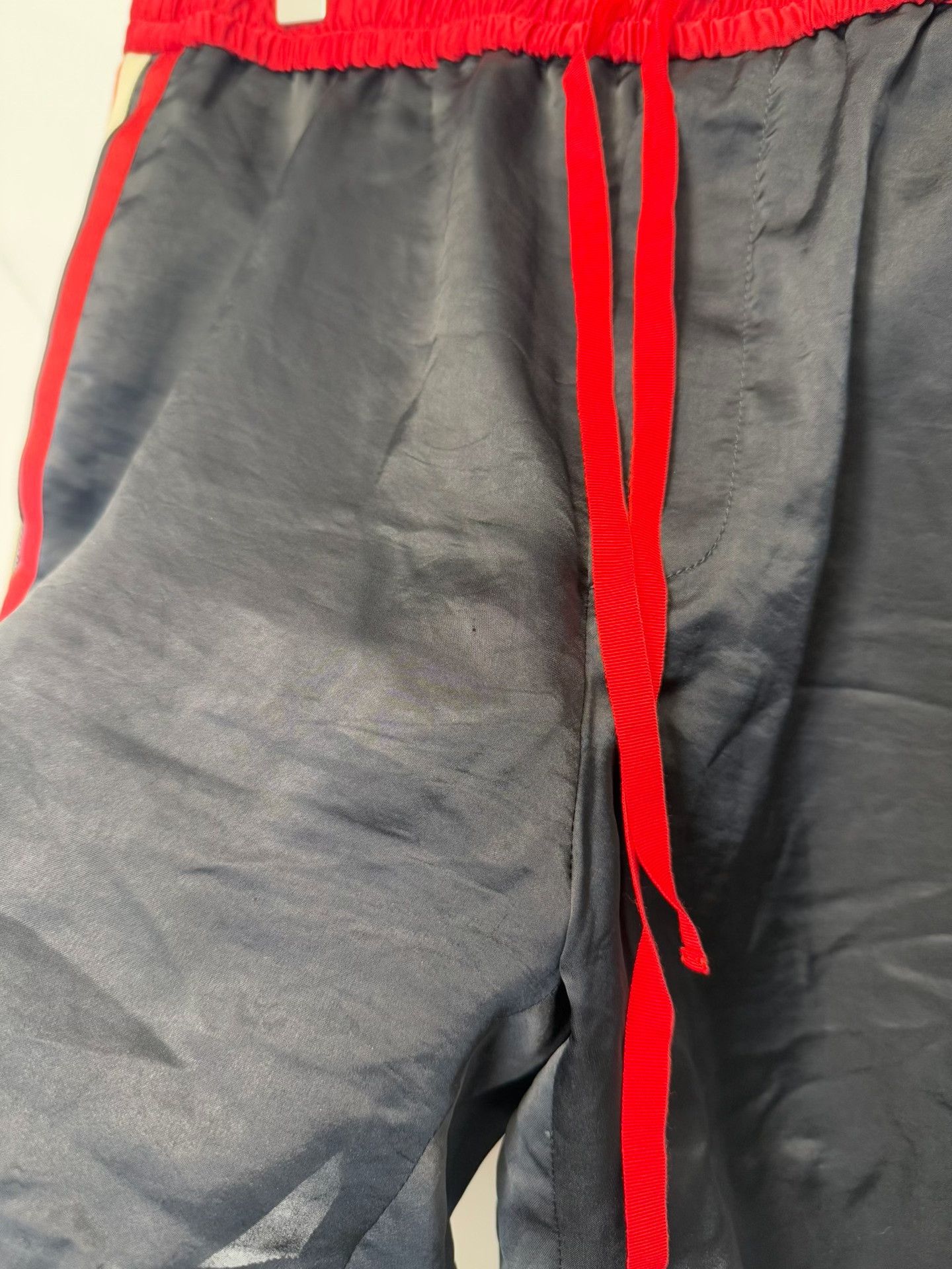 Gucci Gucci Side Stripe Logo Shorts Size 48 Size US 32 / EU 48 - 7 Thumbnail