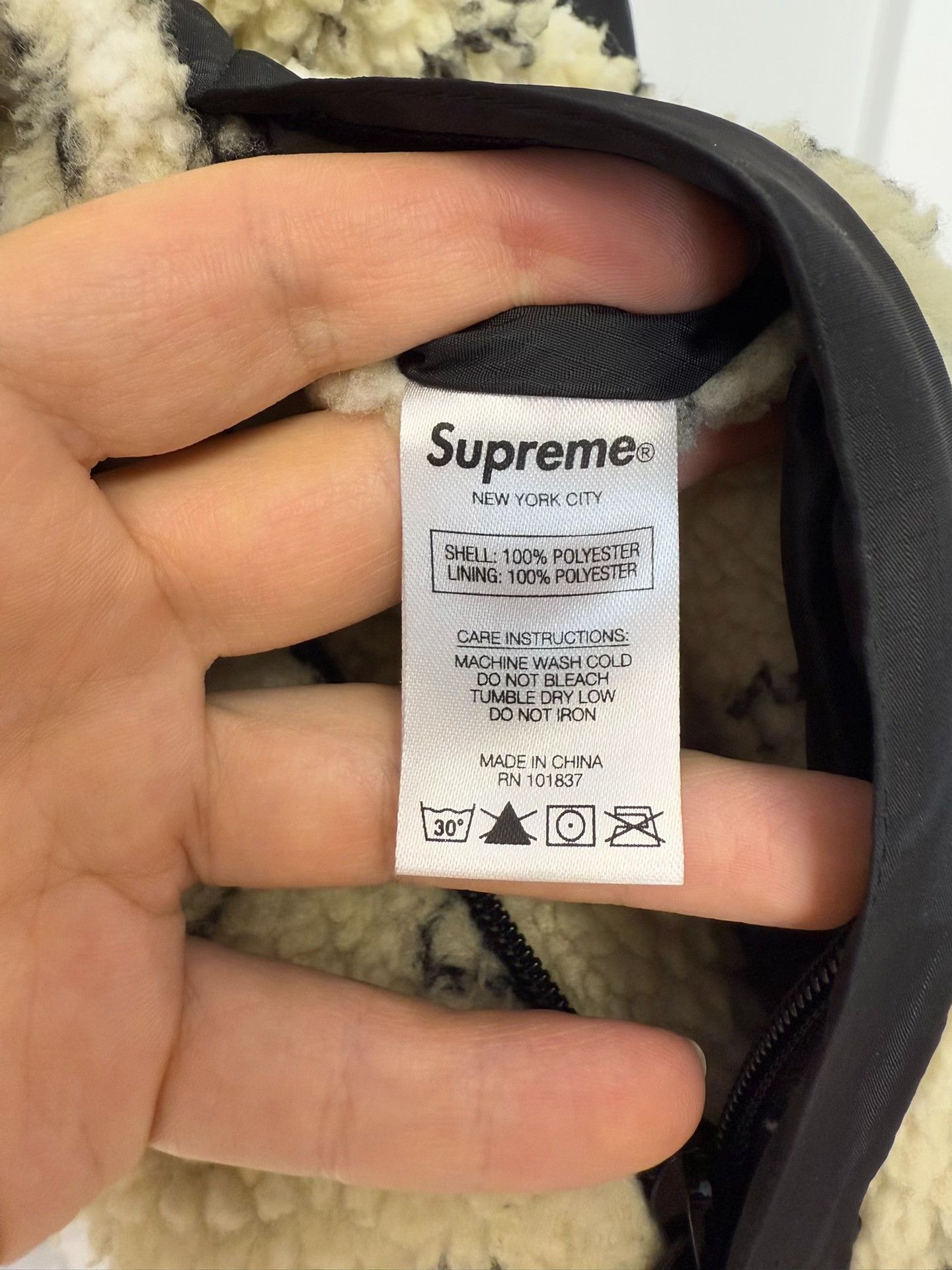Supreme Supreme Bandana Reversible Fleece Jacket Size XL Size US XL / EU 56 / 4 - 5 Thumbnail