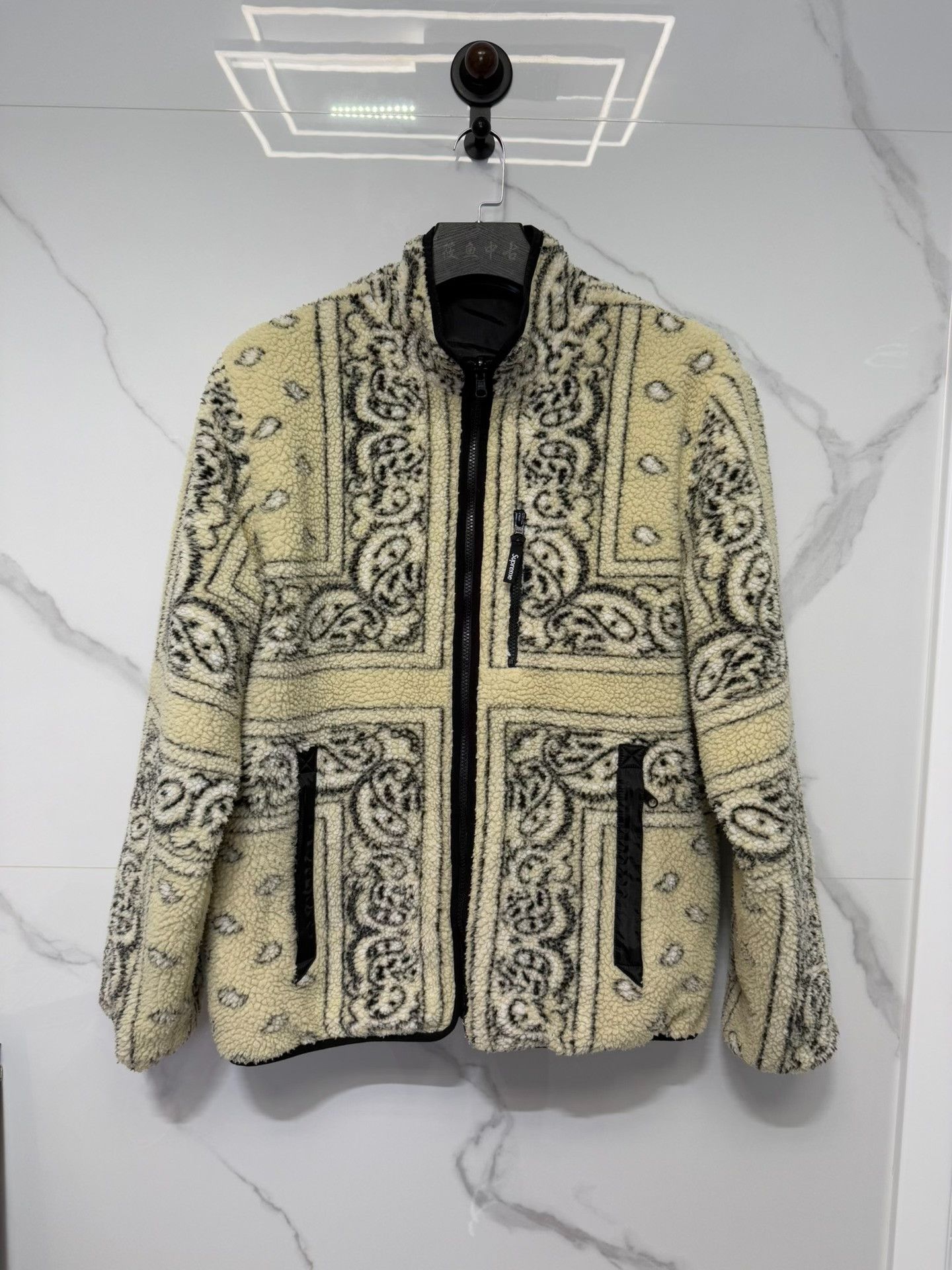 Supreme Supreme Bandana Reversible Fleece Jacket Size XL Size US XL / EU 56 / 4 - 2 Thumbnail