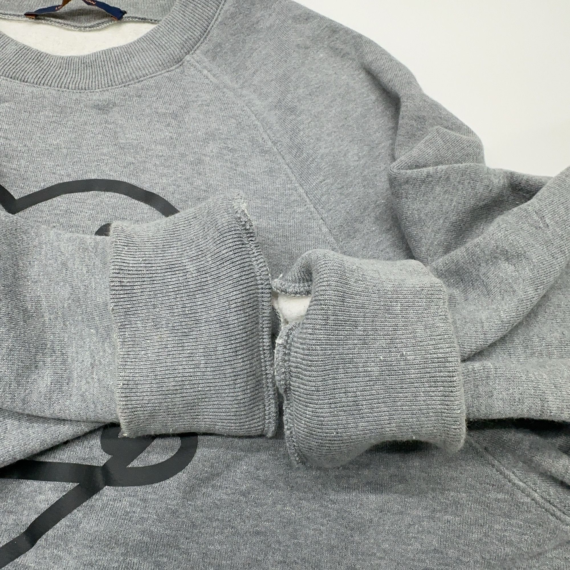 Louis Vuitton Louis Vuitton x Nigo Heart Logo Sweatshirt Size M Size US M / EU 48-50 / 2 - 10 Thumbnail