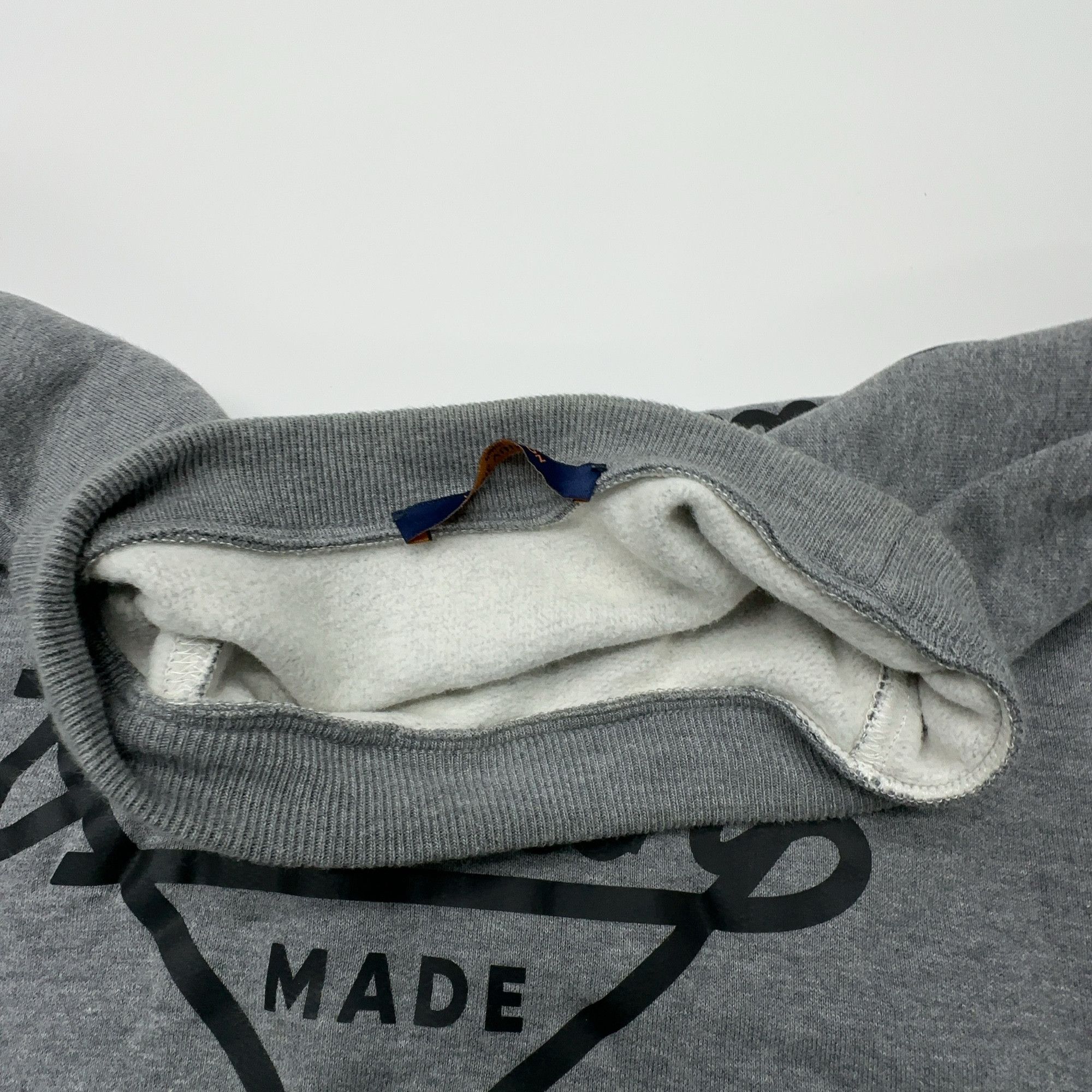 Louis Vuitton Louis Vuitton x Nigo Heart Logo Sweatshirt Size M Size US M / EU 48-50 / 2 - 5 Thumbnail