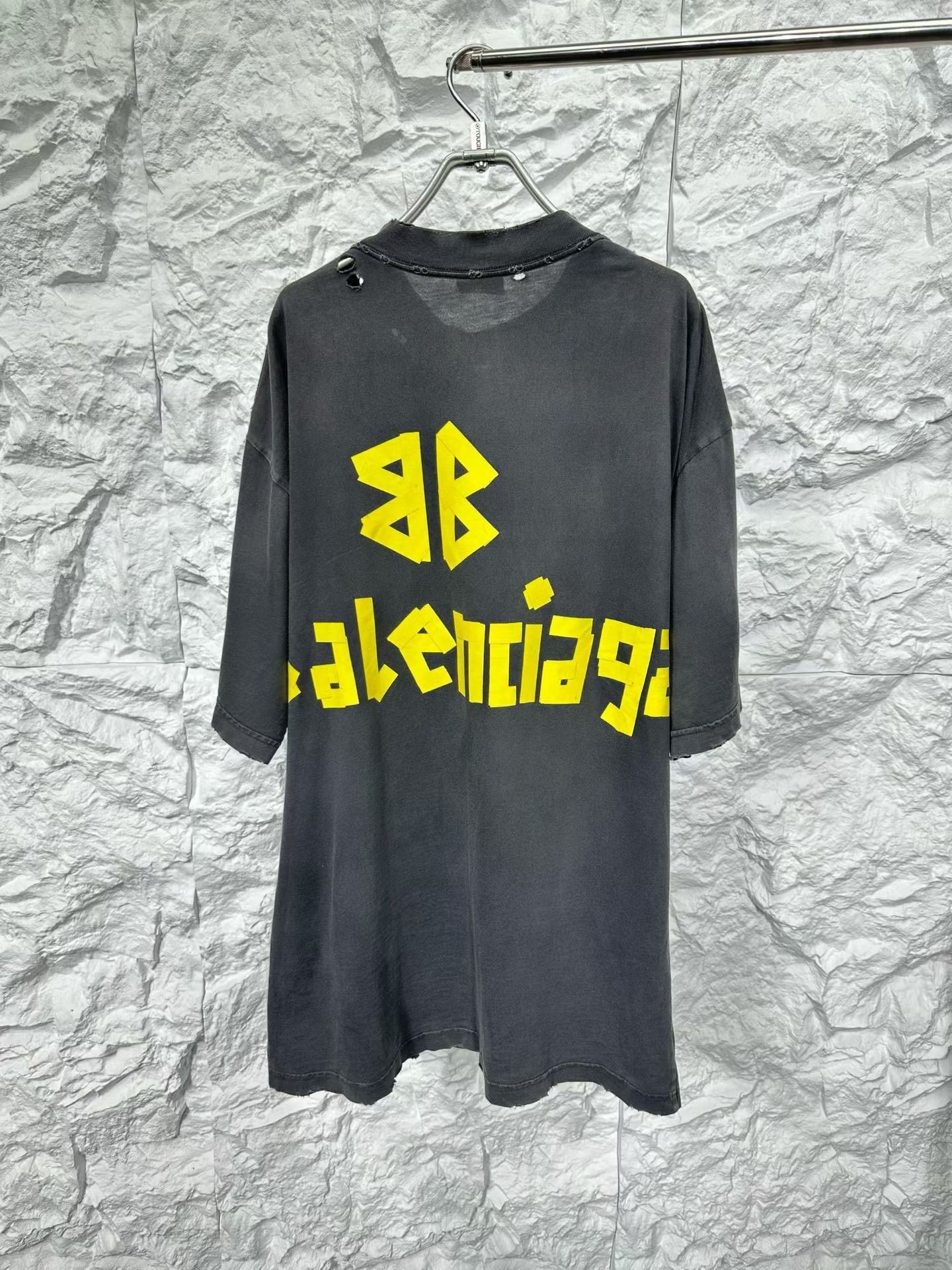 Balenciaga Balenciaga Yellow Tape Logo T-Shirt Size S Size US S / EU 44-46 / 1 - 3 Thumbnail