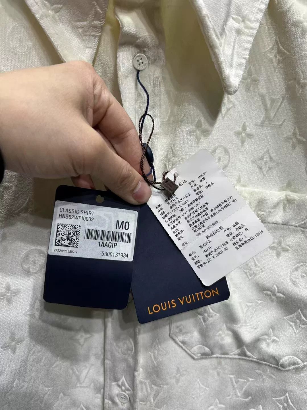 Louis Vuitton Louis Vuitton Monogram Flocked Shirt Size M Size US M / EU 48-50 / 2 - 4 Thumbnail