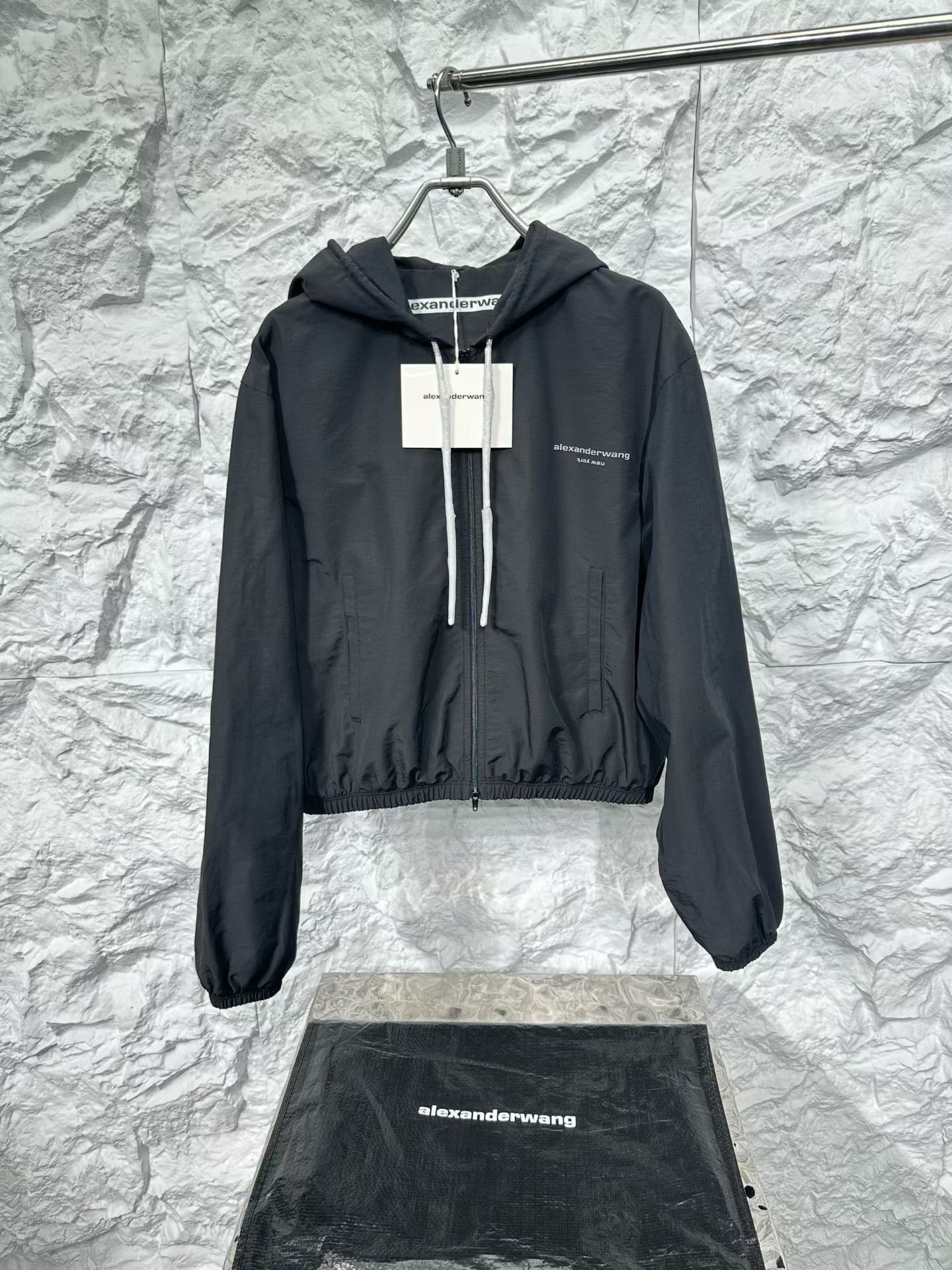 Alexander Wang Alexander Wang Logo Hoodie Size S Size S / US 4 / IT 40 - 2 Thumbnail