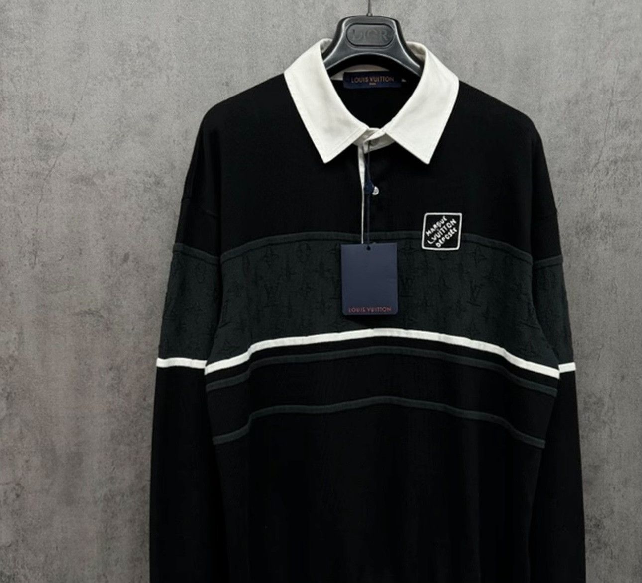 Louis Vuitton Louis Vuitton Monogram Long Sleeve Polo Size L Size US L / EU 52-54 / 3 - 3 Thumbnail
