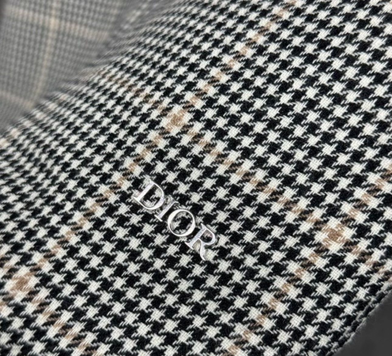 Dior Dior Houndstooth Virgin Wool Jacket Size S Size US S / EU 44-46 / 1 - 3 Thumbnail