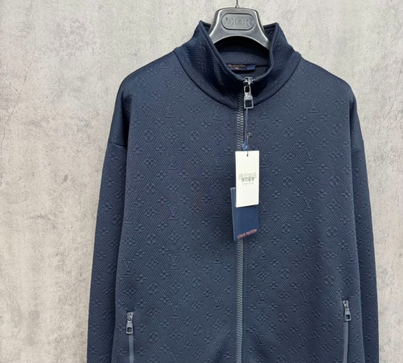 Louis Vuitton Louis Vuitton Monogram Zip-Up Jacket Size L Size US L / EU 52-54 / 3 - 3 Thumbnail