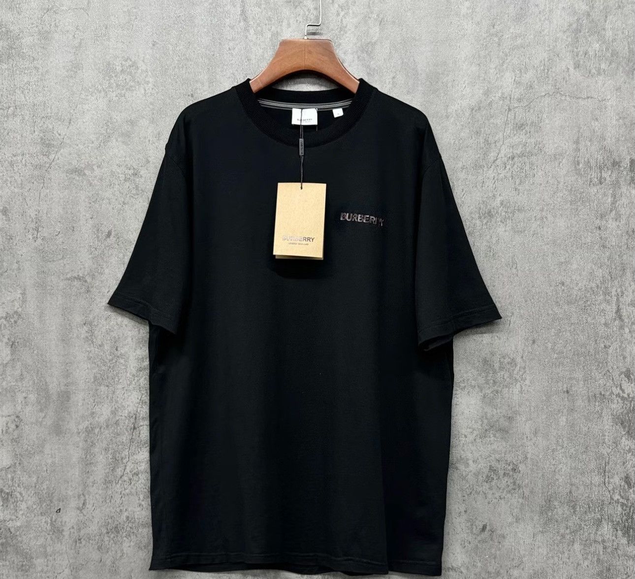 Burberry Burberry Gradient Logo T-Shirt Size M Size US M / EU 48-50 / 2 - 2 Thumbnail