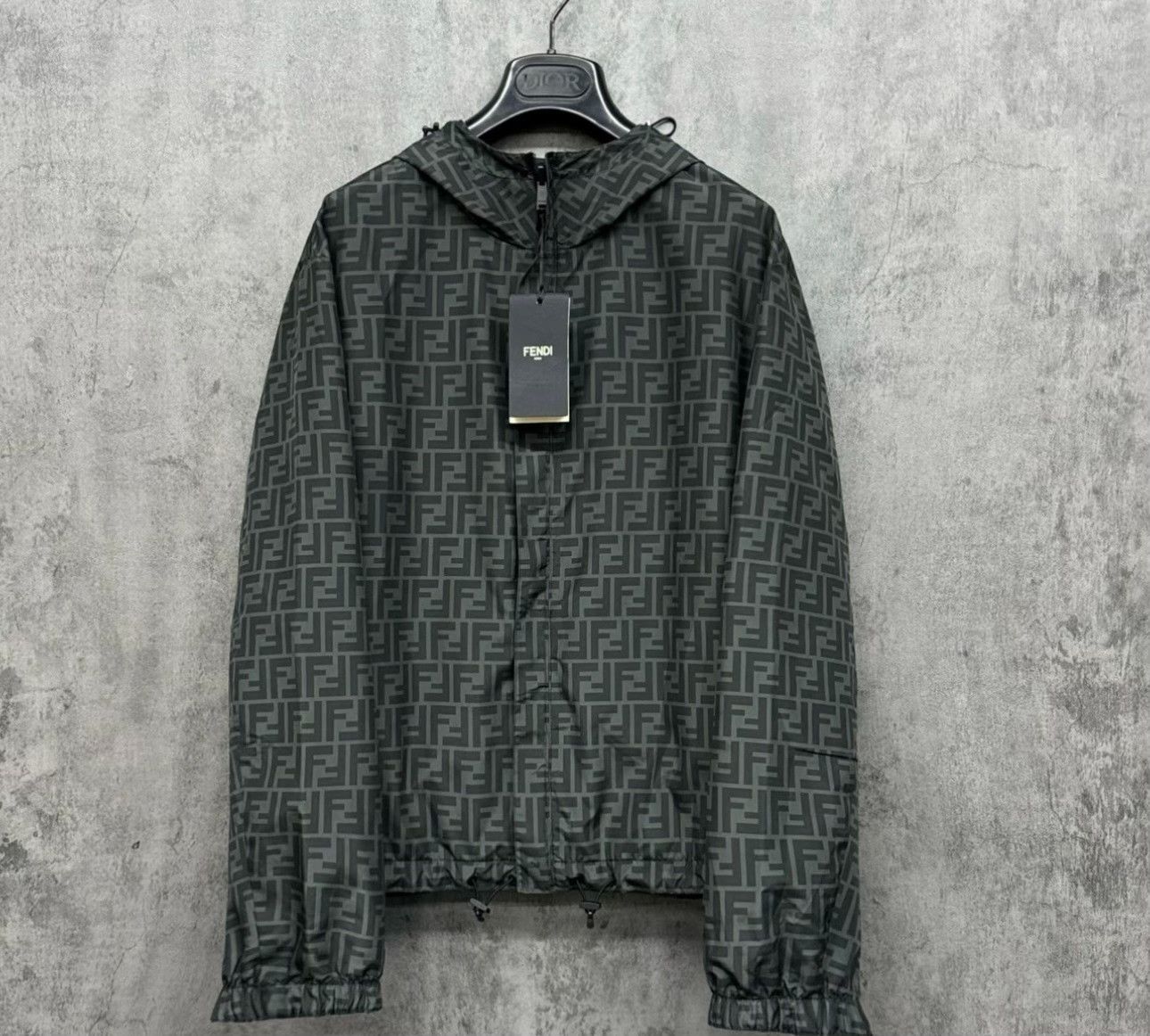 Fendi Fendi FF Logo Reversible Windbreaker Size M Size US M / EU 48-50 / 2 - 2 Thumbnail