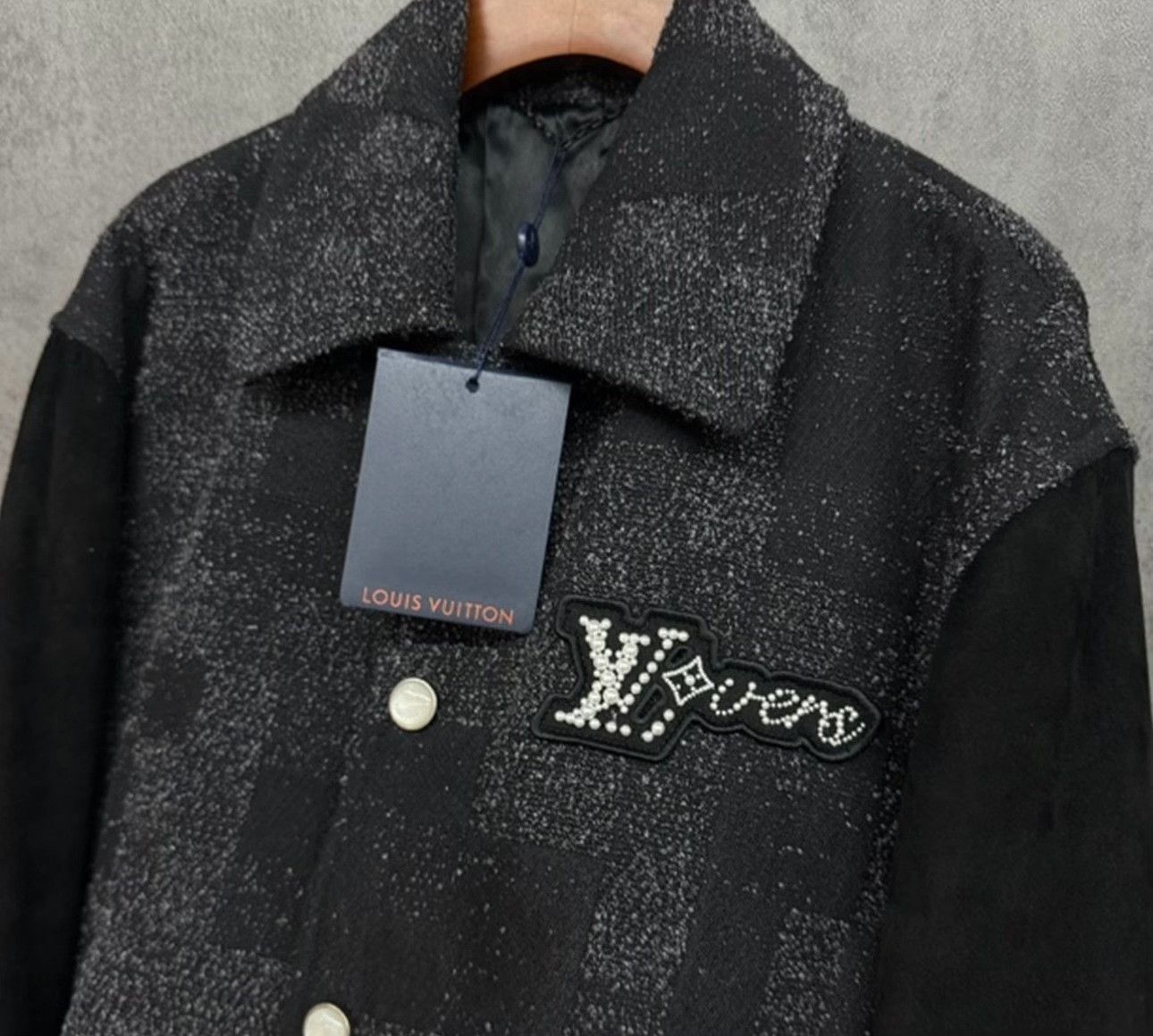 Louis Vuitton Louis Vuitton Pearl Logo Bomber Jacket Size S Size US S / EU 44-46 / 1 - 4 Thumbnail